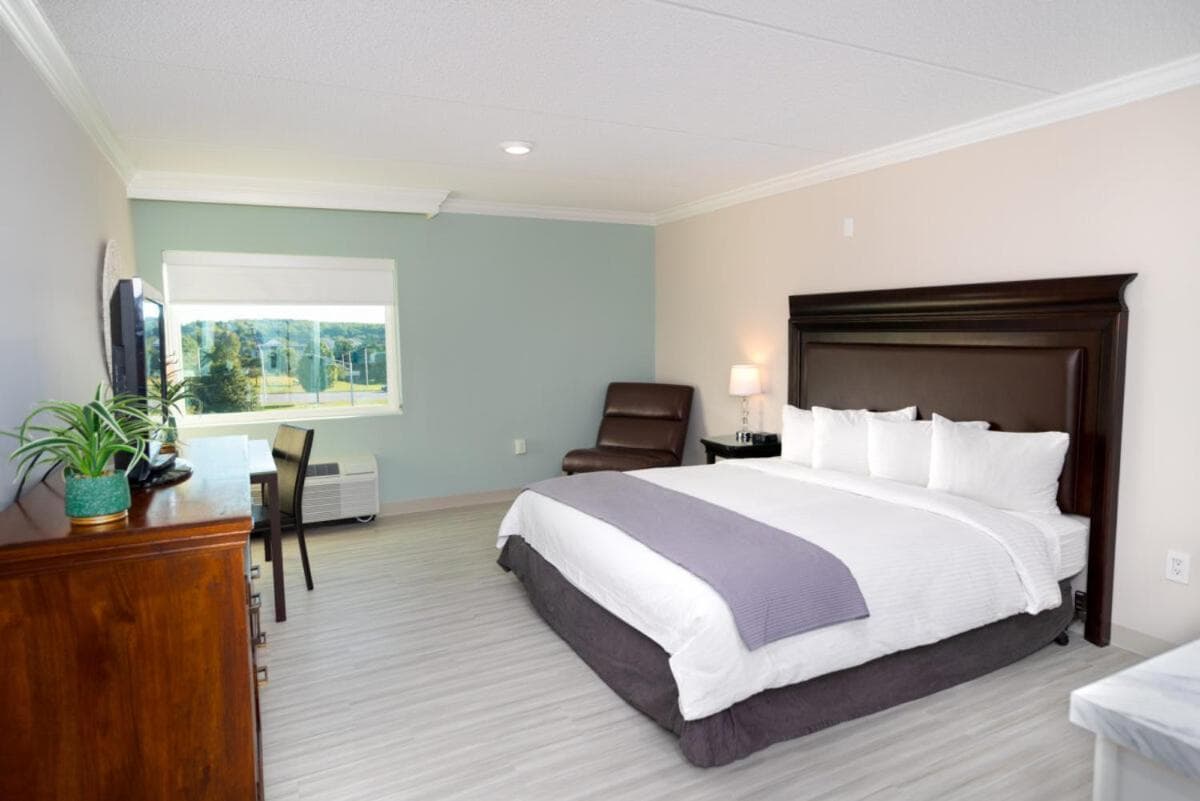 Bella Vista Hotel & Suites gallery photo in Lynchburg, VA — image 12