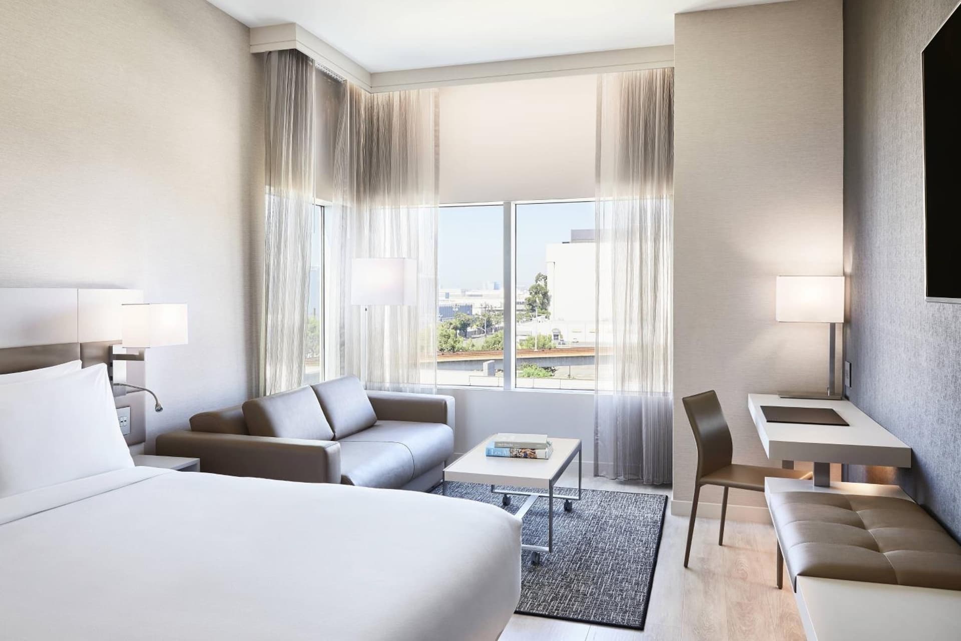 AC Hotel by Marriott Los Angeles South Bay gallery photo in Los Angeles, CA — image 31