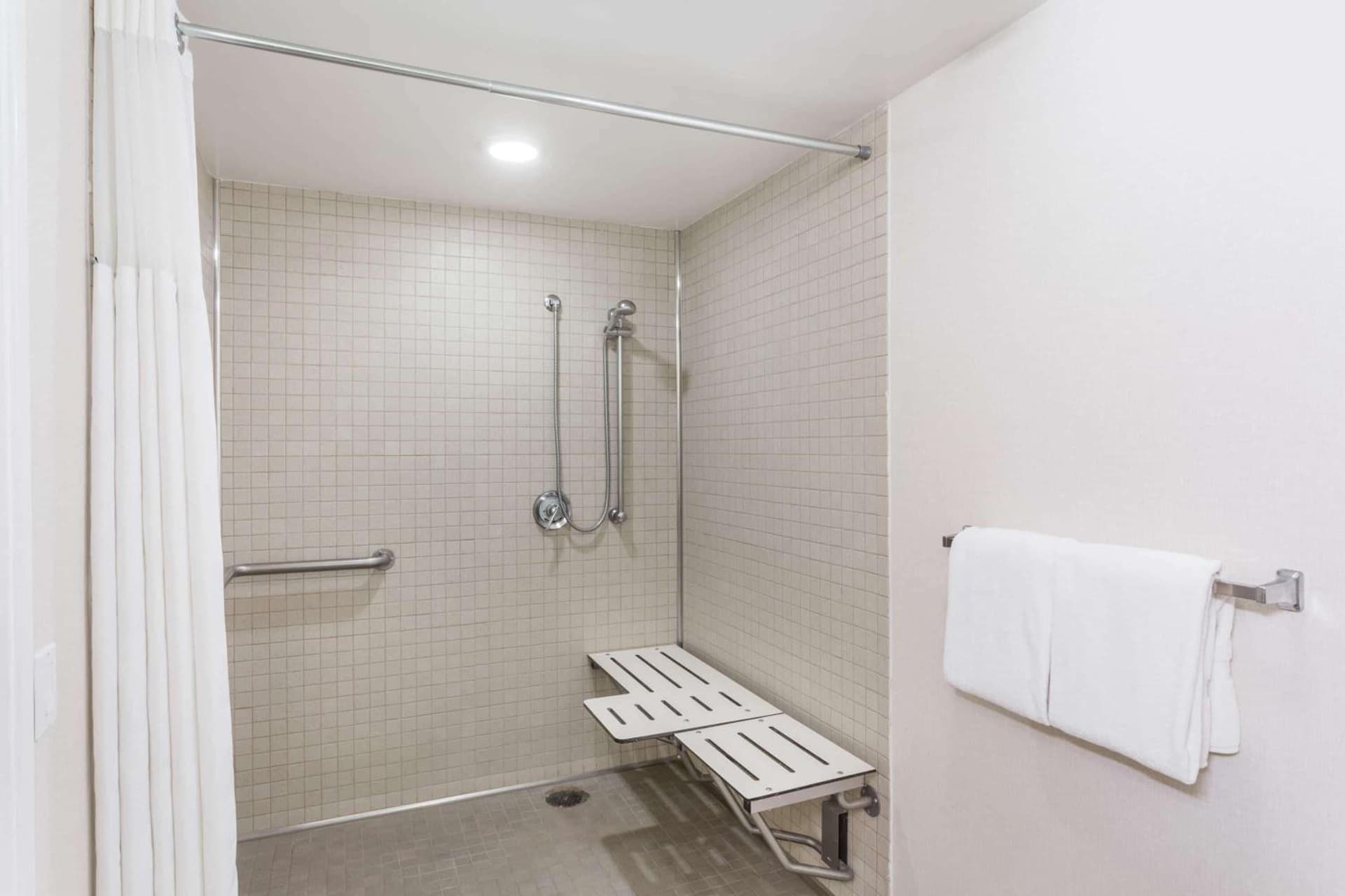 Wyndham Garden Fresno Yosemite Airport gallery photo in Fresno, CA — image 11