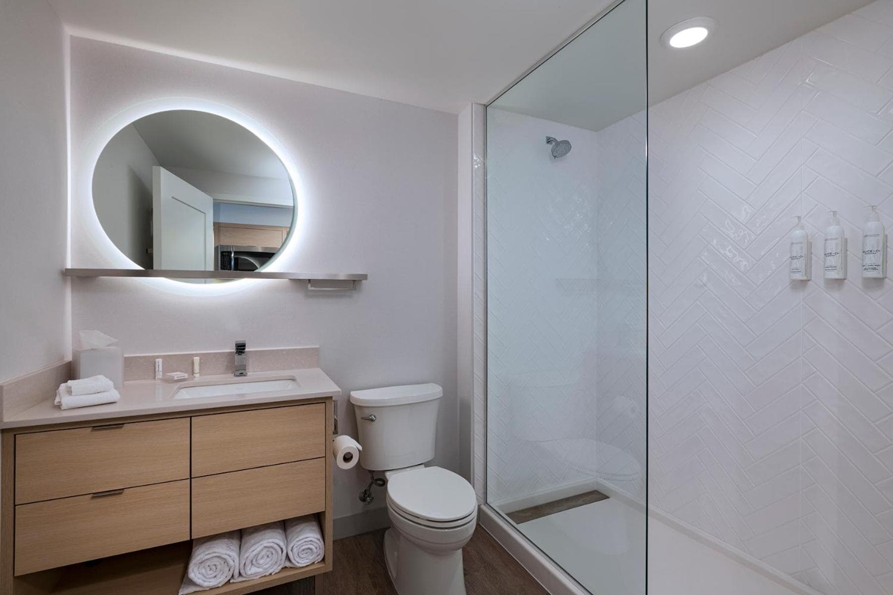 TownePlace Suites by Marriott Brentwood interior in Brentwood, MO — gallery photo 2