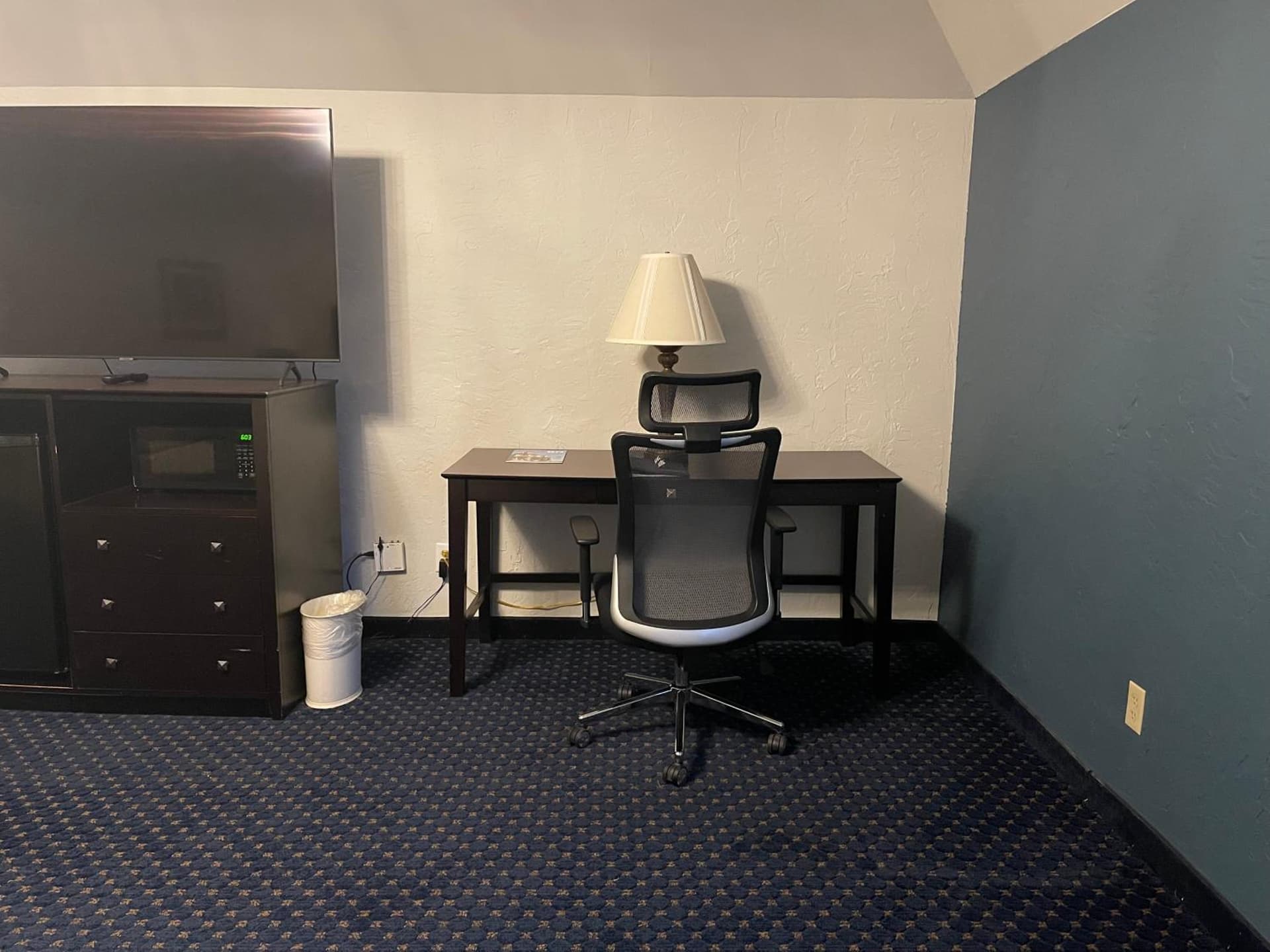 Chateau Hotel and Conference Center gallery photo in Bloomington, IL — image 59
