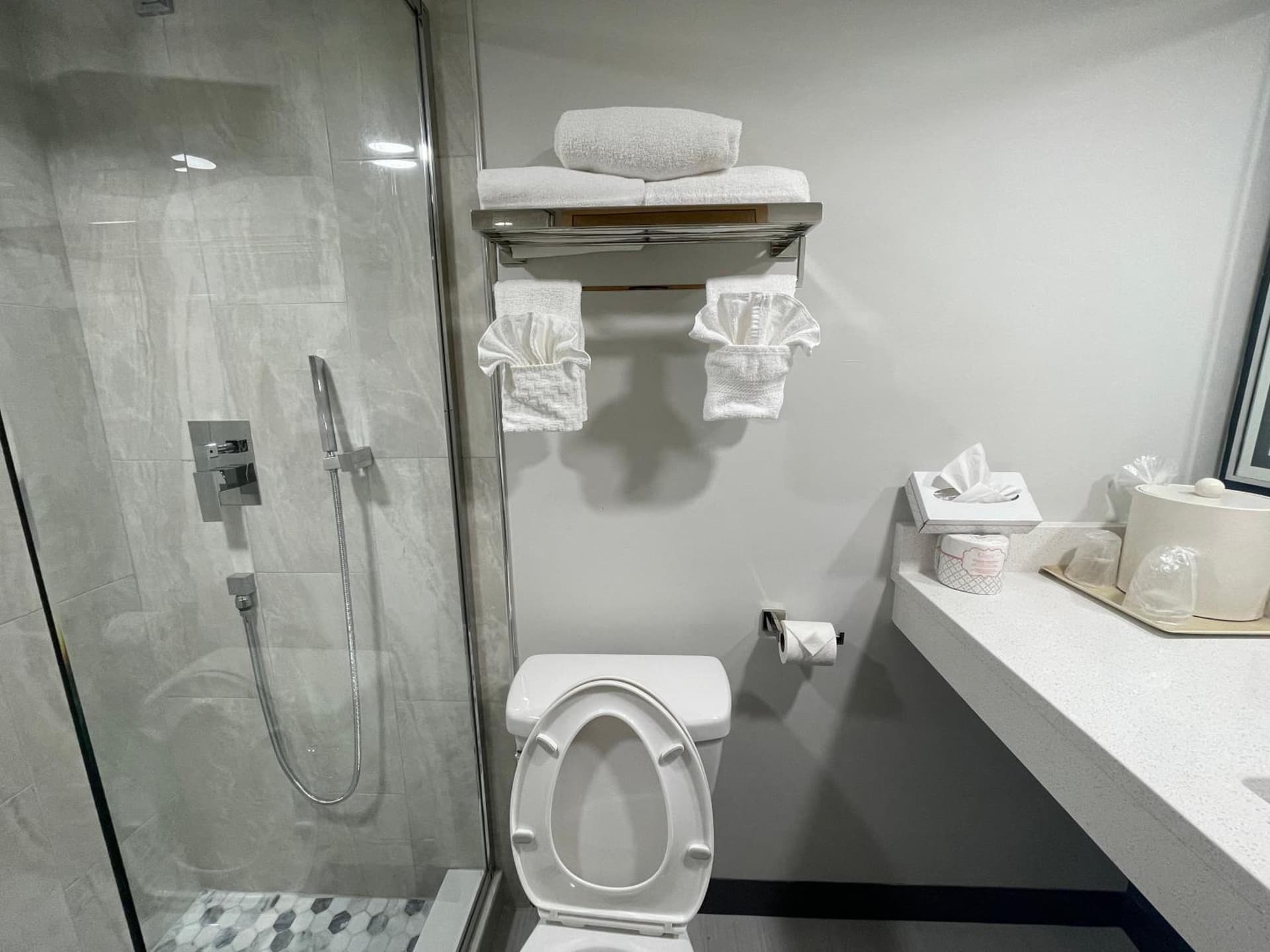 Chateau Hotel and Conference Center gallery photo in Bloomington, IL — image 33