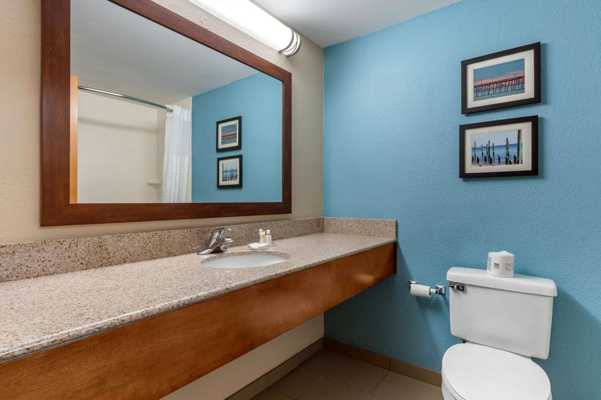 Comfort Suites Southport - Oak Island gallery photo in Southport, NC — image 12