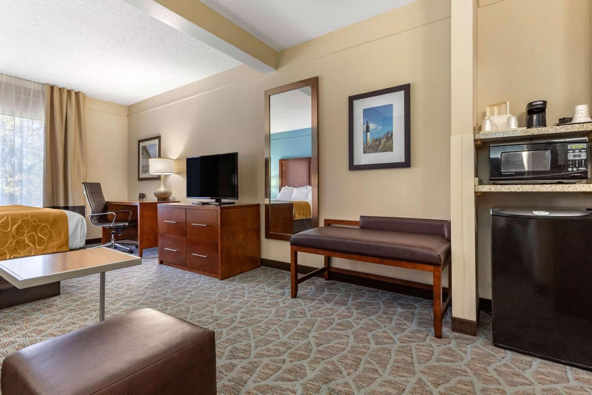 Comfort Suites Southport - Oak Island gallery photo in Southport, NC — image 21