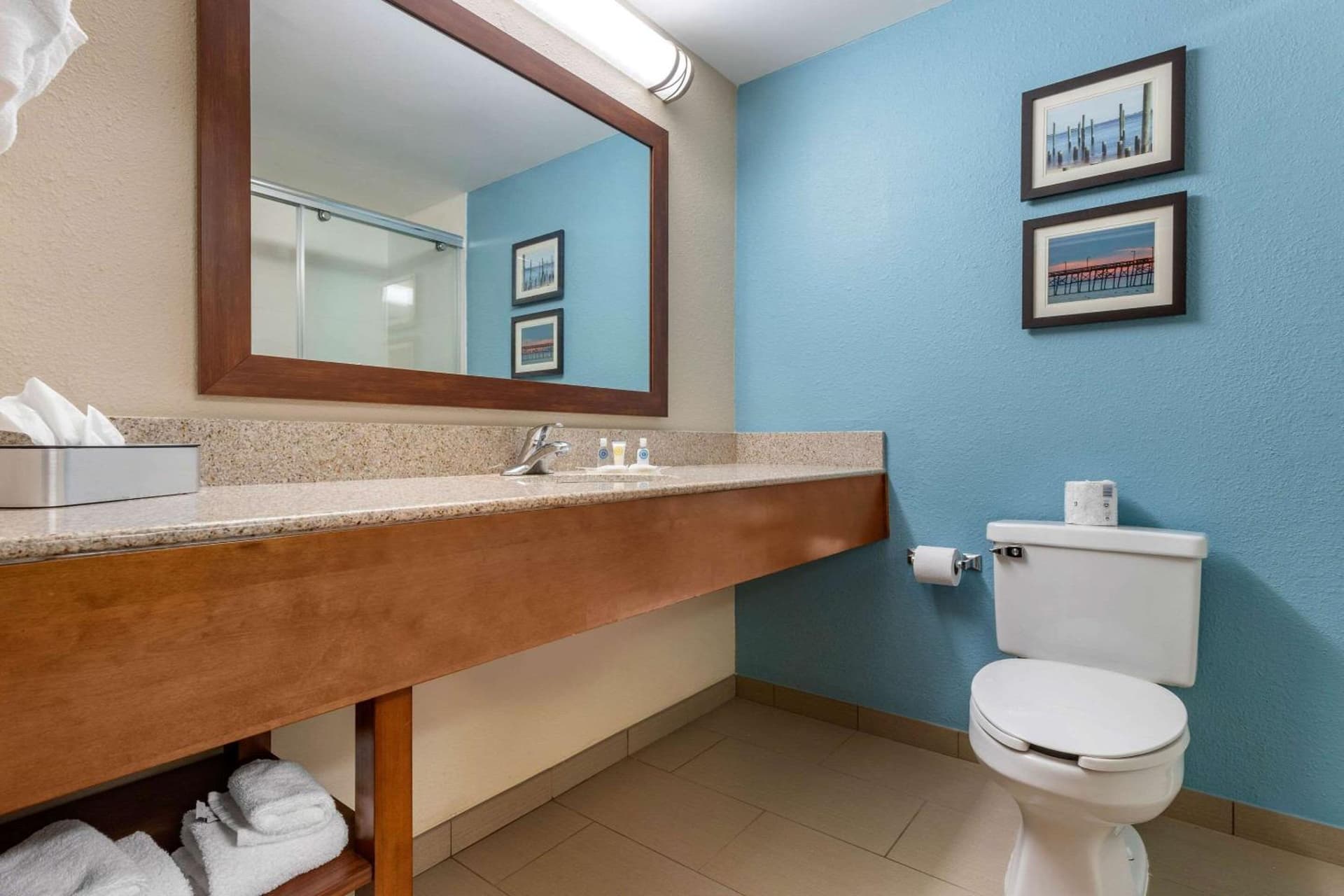 Comfort Suites Southport - Oak Island gallery photo in Southport, NC — image 29