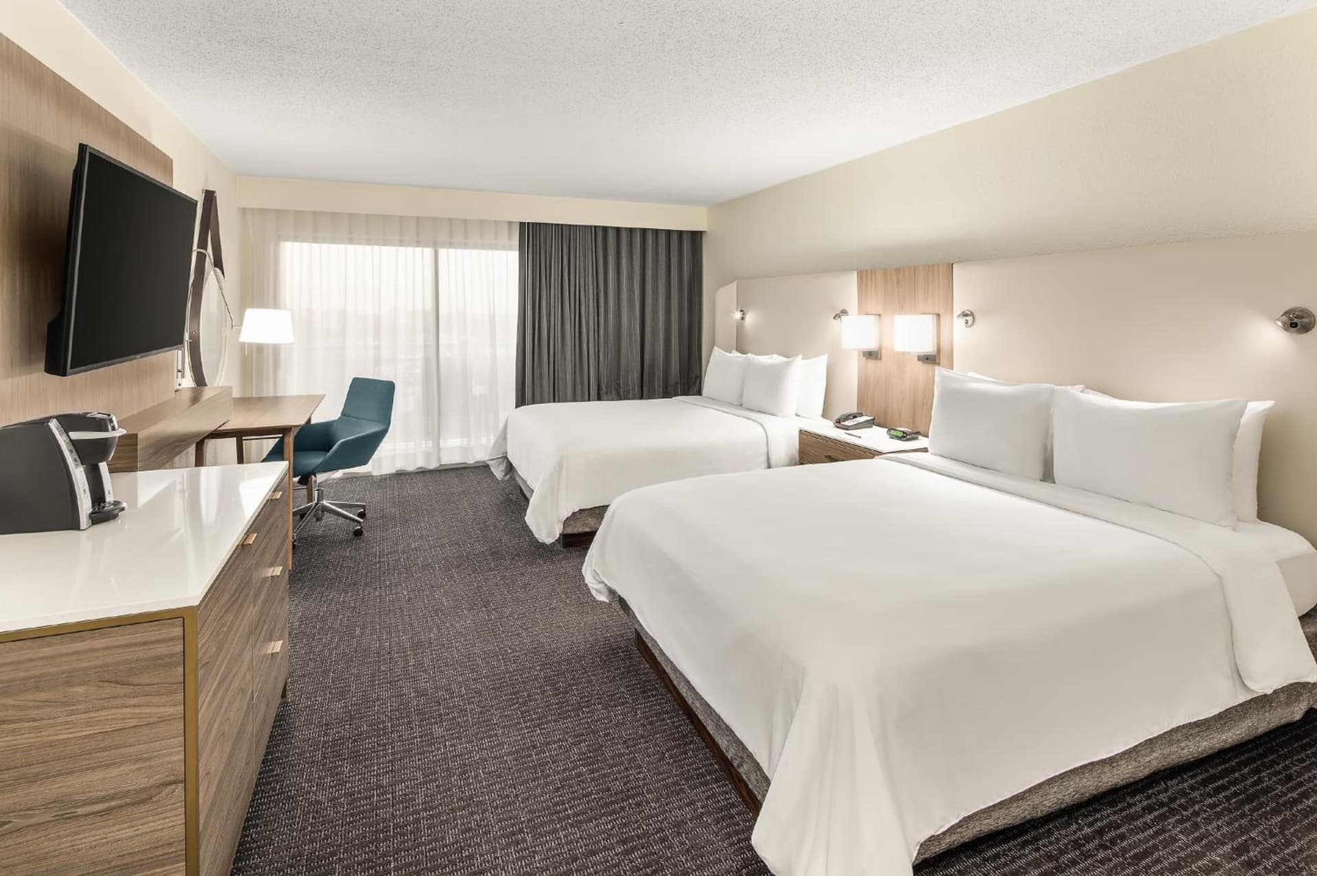 Crowne Plaza Orlando - Lake Buena Vista by IHG interior in Orlando, FL — gallery photo 2