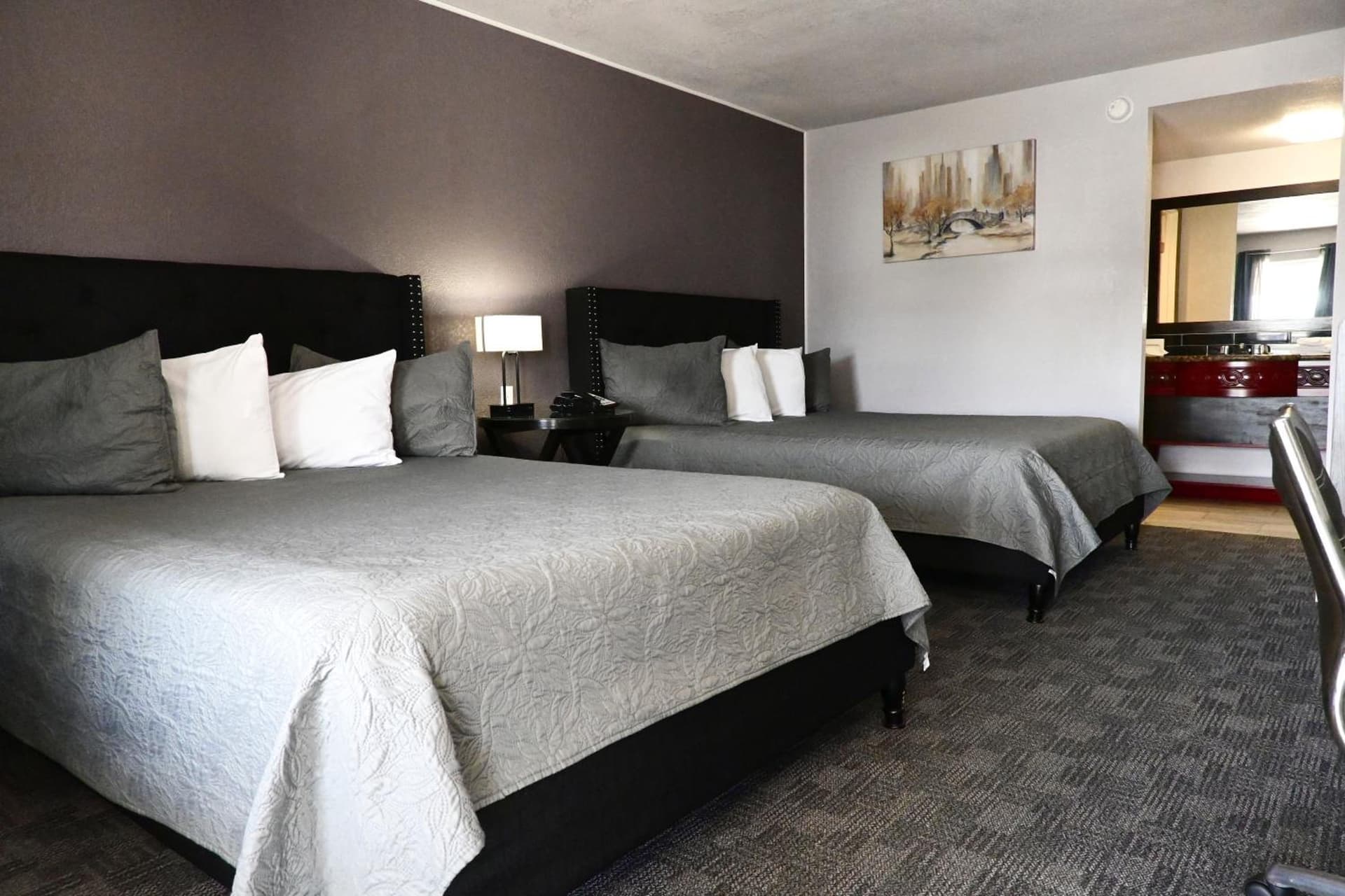 R Nite Star Hotel At Arlington Entertainment District gallery photo in Arlington, TX — image 23