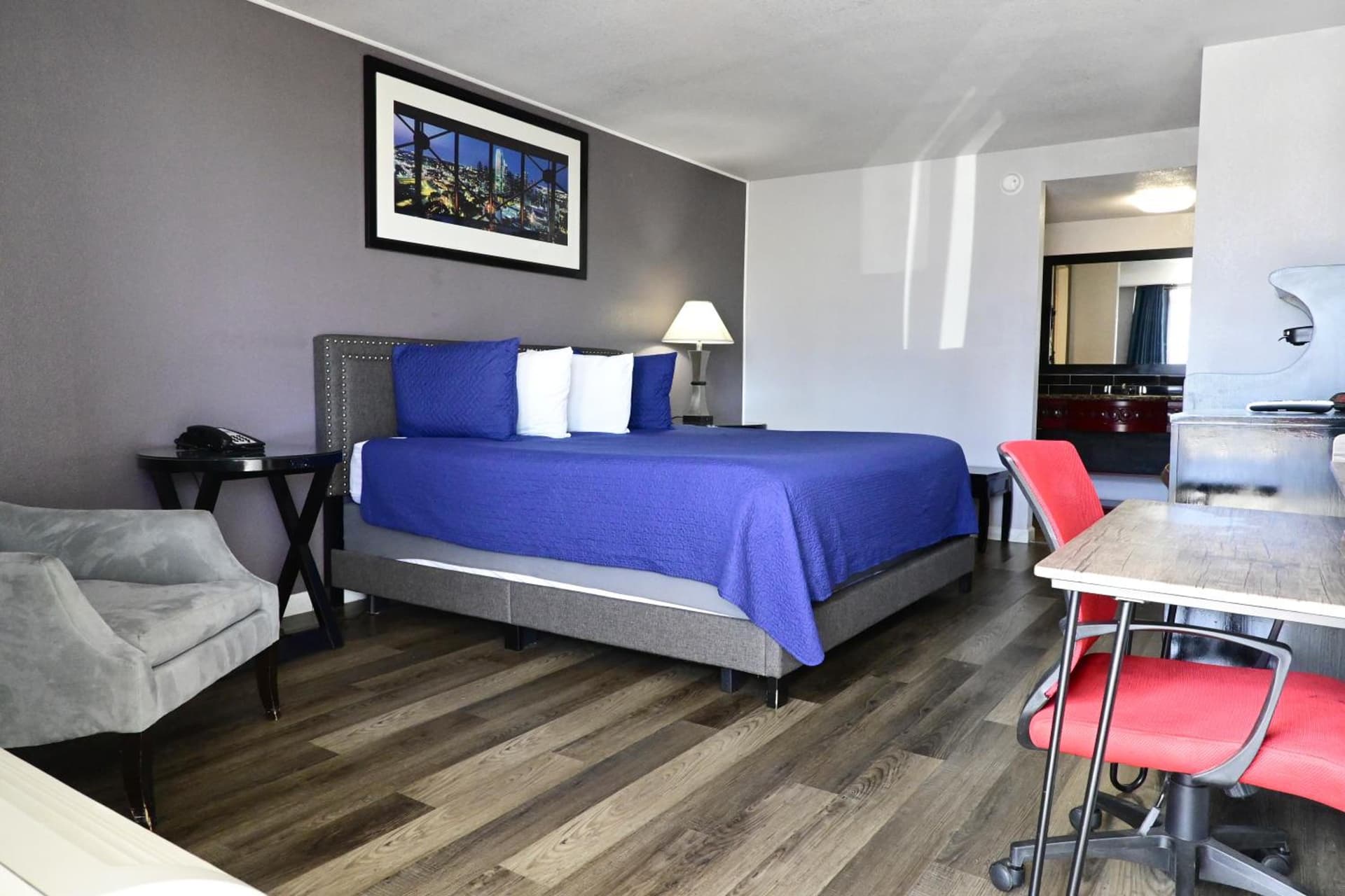 R Nite Star Hotel At Arlington Entertainment District gallery photo in Arlington, TX — image 27