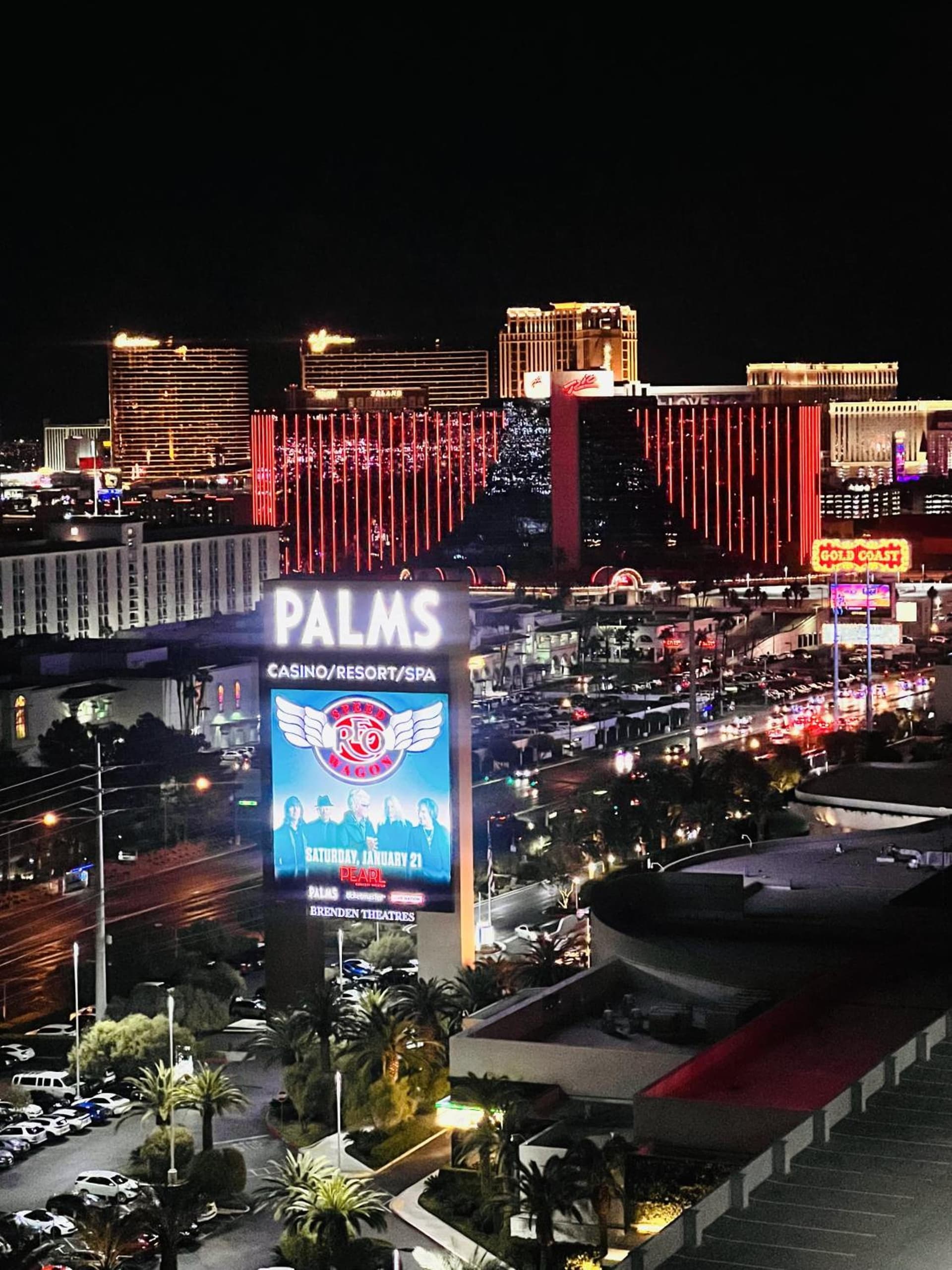 Luxe Condo Balcony Strip View No Resort Fee interior in Las Vegas, NV — gallery photo 2