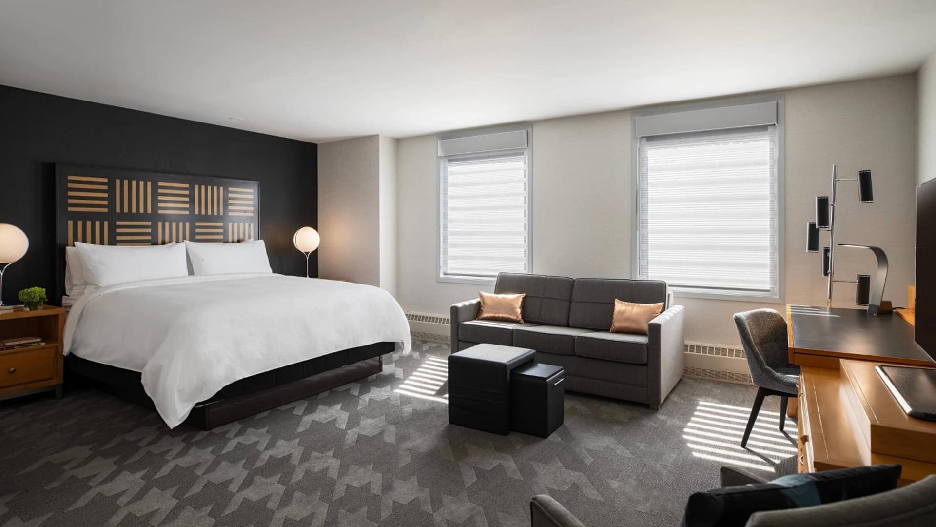 Renaissance Des Moines Savery Hotel gallery photo in Des Moines, IA — image 4