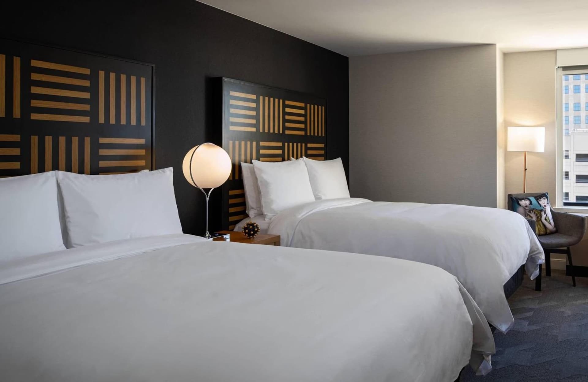 Renaissance Des Moines Savery Hotel gallery photo in Des Moines, IA — image 14