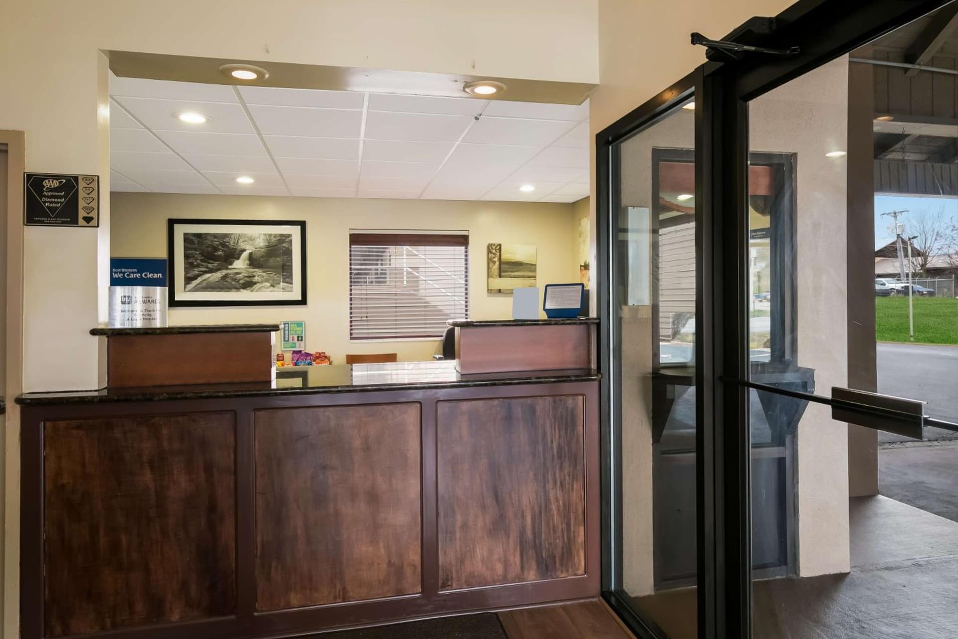 Best Western Milton Inn property views in Blairsville, GA — gallery photo 3