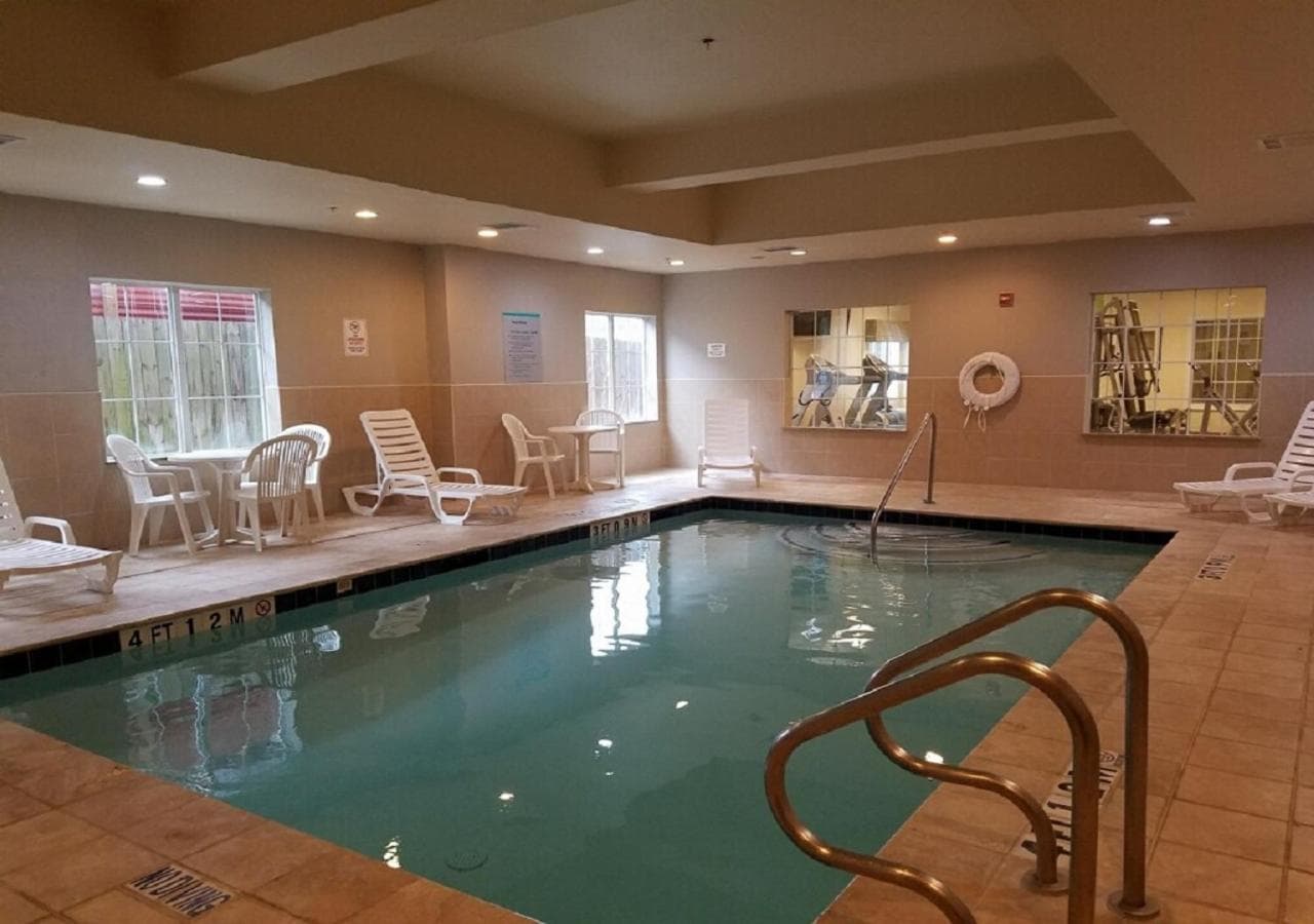 La Quinta by Wyndham Houston - Magnolia gallery photo in The Woodlands, TX — image 24