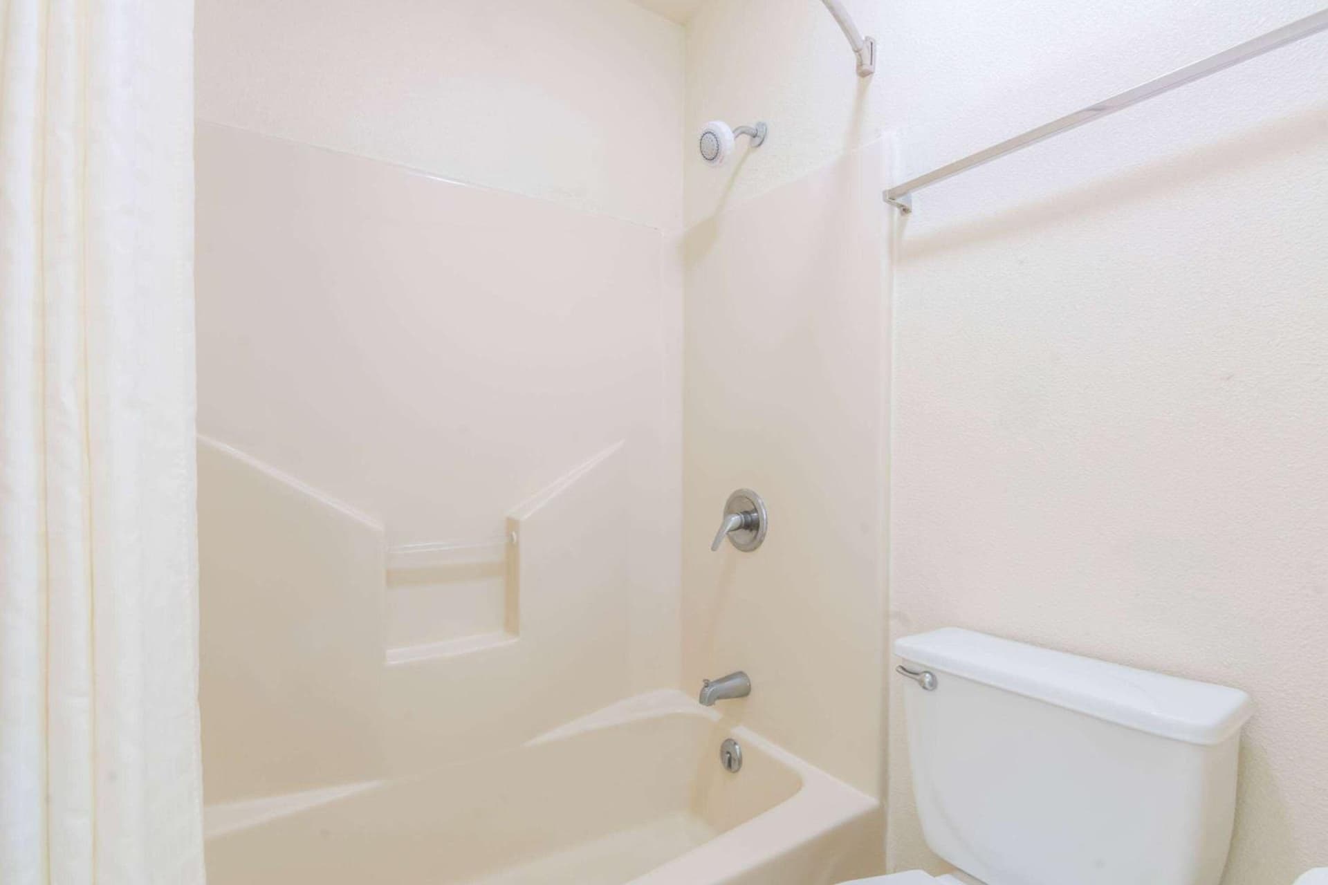 Travelodge by Wyndham Temple gallery photo in Temple, TX — image 4