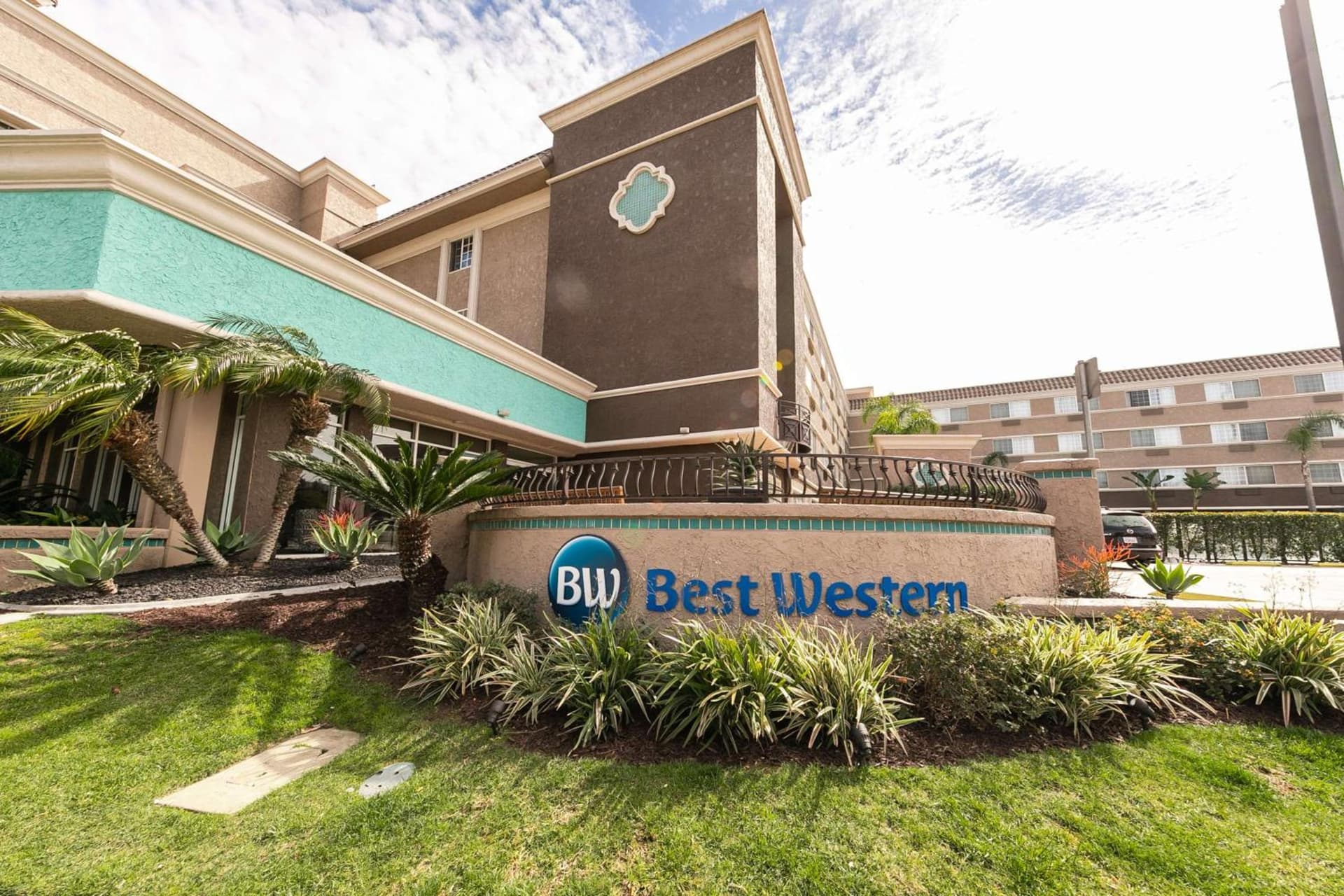 Best Western Inn & Suites San Diego Zoo -SeaWorld Area featured exterior or lobby in San Diego, CA — similar hotel