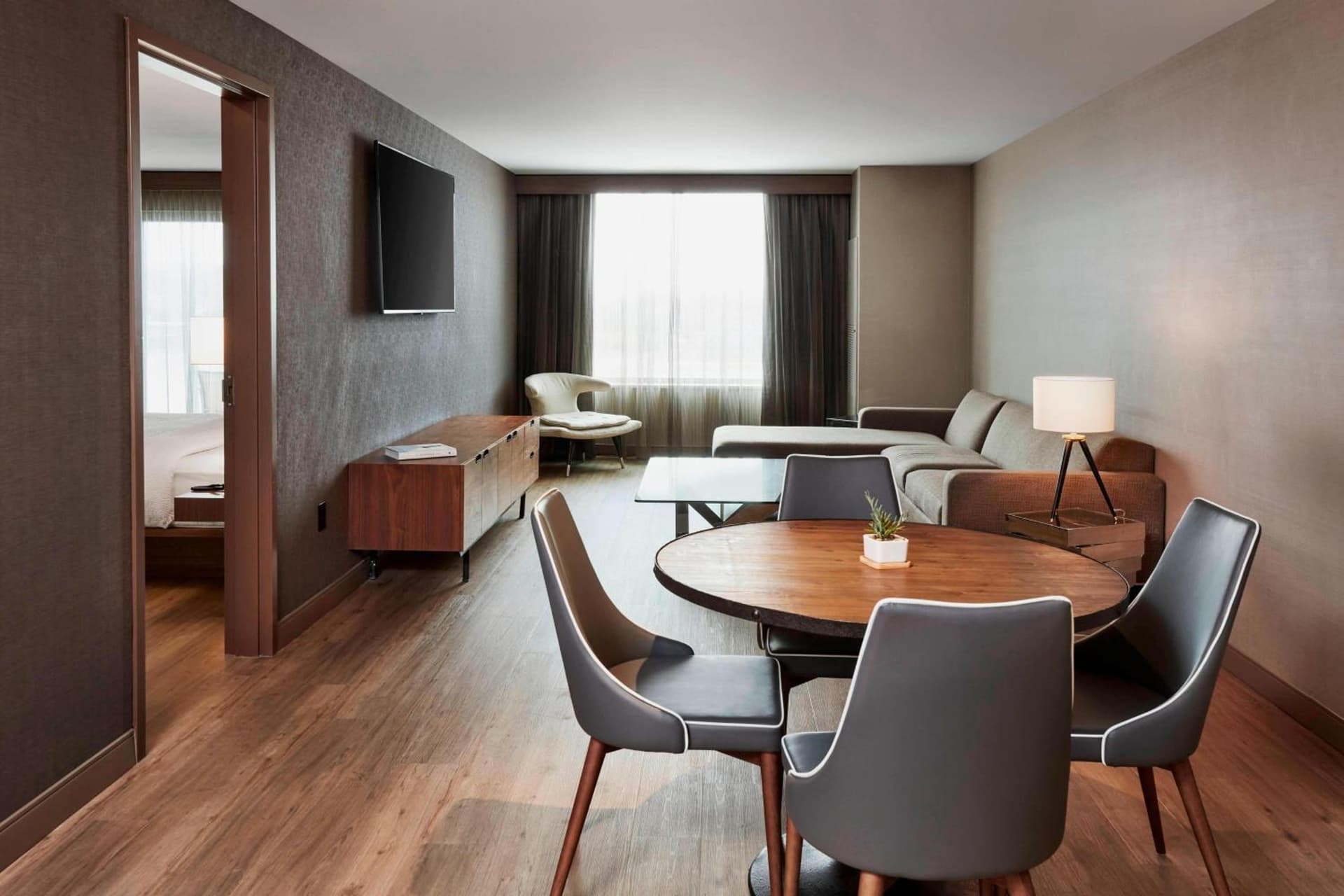 AC Hotel by Marriott Cincinnati at The Banks gallery photo in Cincinnati, OH — image 62