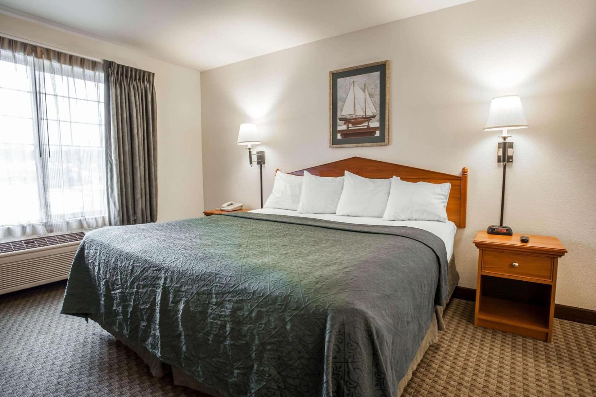 Quality Inn & Suites Federal Way - Seattle property views in Federal Way, WA — gallery photo 3
