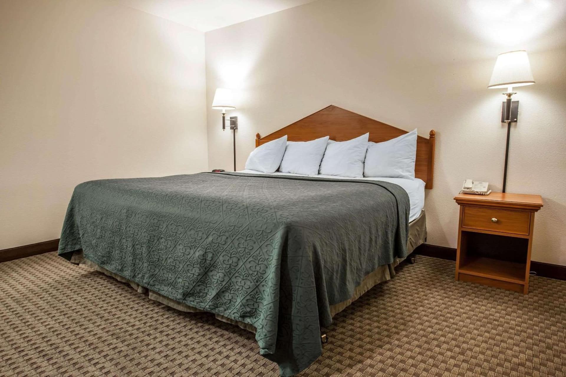 Quality Inn & Suites Federal Way - Seattle gallery photo in Federal Way, WA — image 19