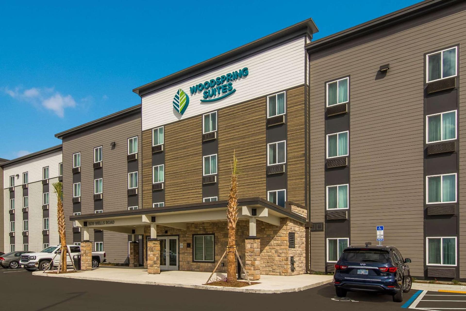 WoodSpring Suites Jacksonville Orange Park featured exterior or lobby in Orange Park, FL — similar hotel
