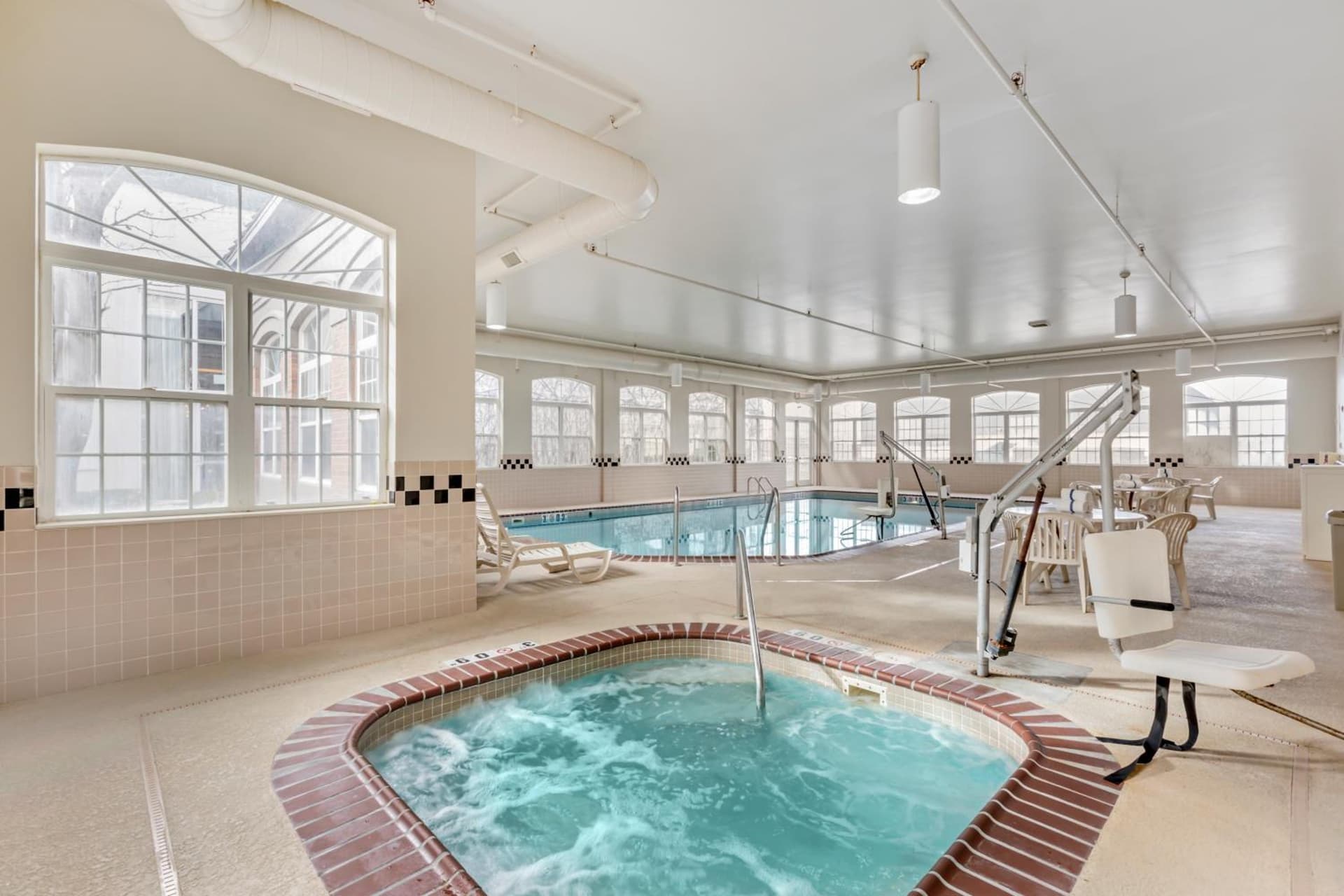 Country Inn & Suites by Radisson, Elk Grove Village-Itasca gallery photo in Elk Grove Village, IL — image 21