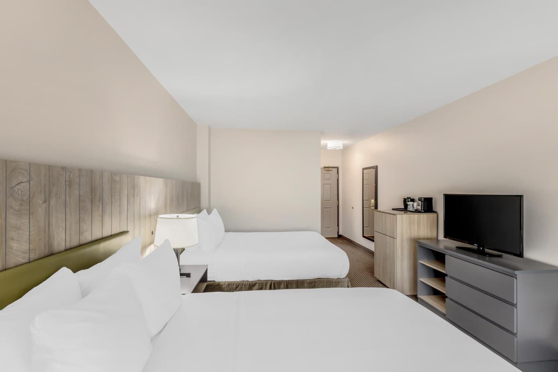 Country Inn & Suites by Radisson, Elk Grove Village-Itasca gallery photo in Elk Grove Village, IL — image 62