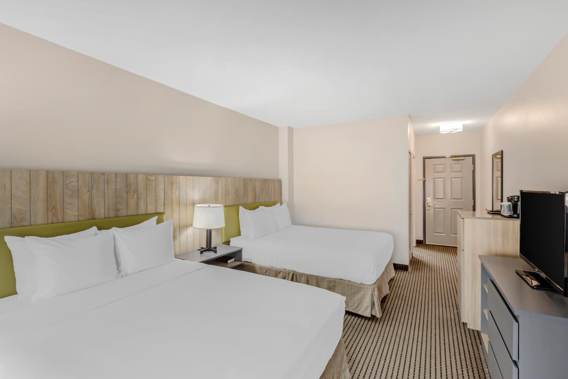Country Inn & Suites by Radisson, Elk Grove Village-Itasca gallery photo in Elk Grove Village, IL — image 11