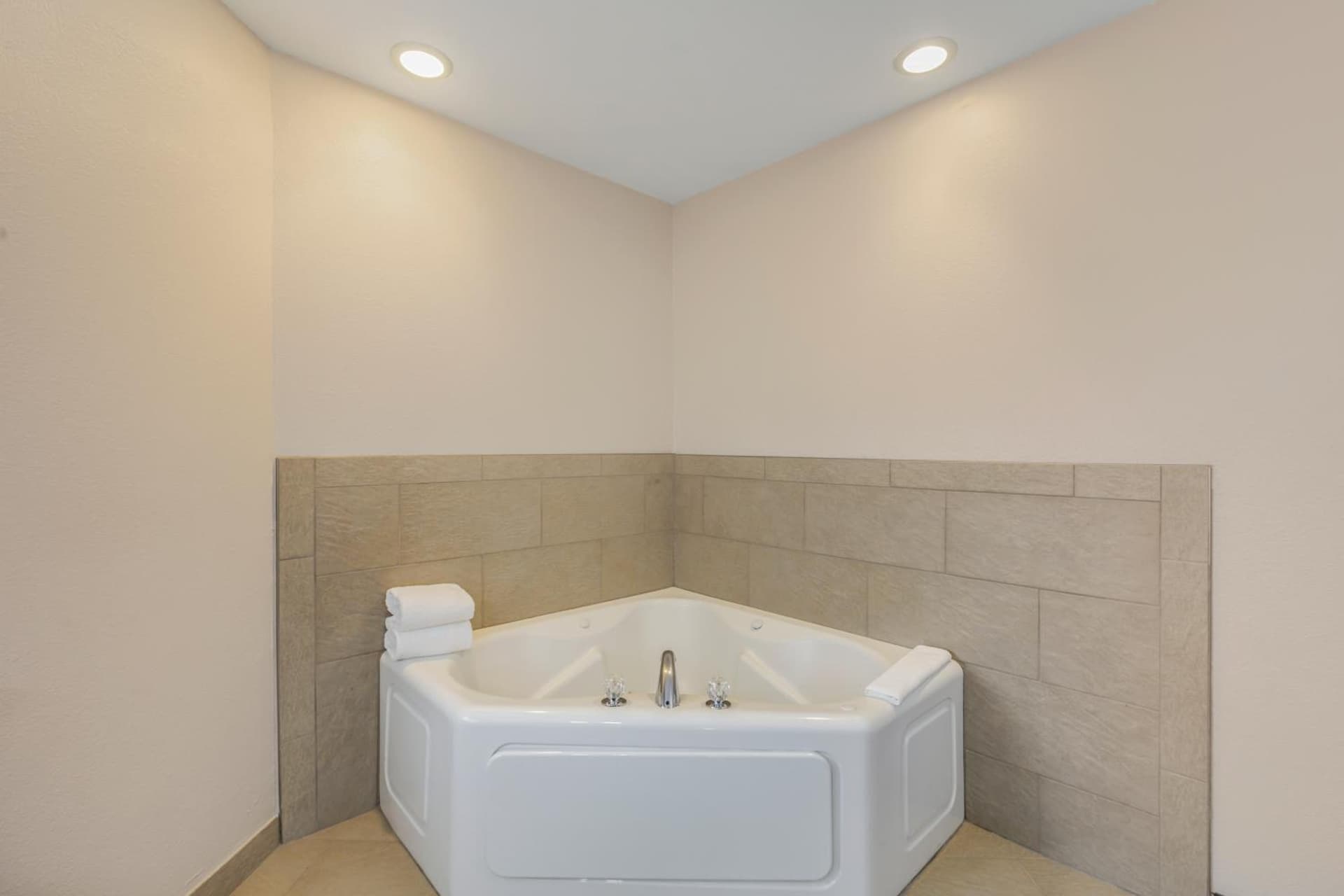 Country Inn & Suites by Radisson, Elk Grove Village-Itasca gallery photo in Elk Grove Village, IL — image 5