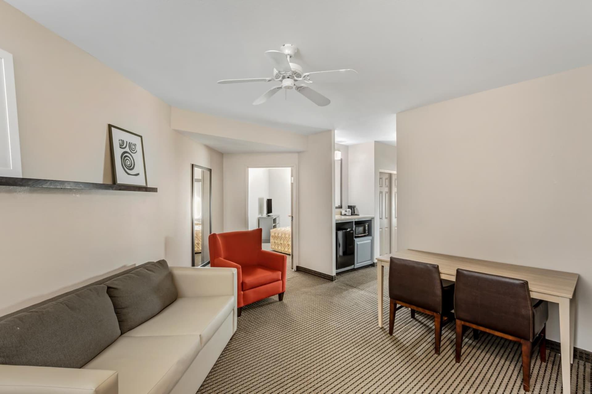 Country Inn & Suites by Radisson, Elk Grove Village-Itasca gallery photo in Elk Grove Village, IL — image 56