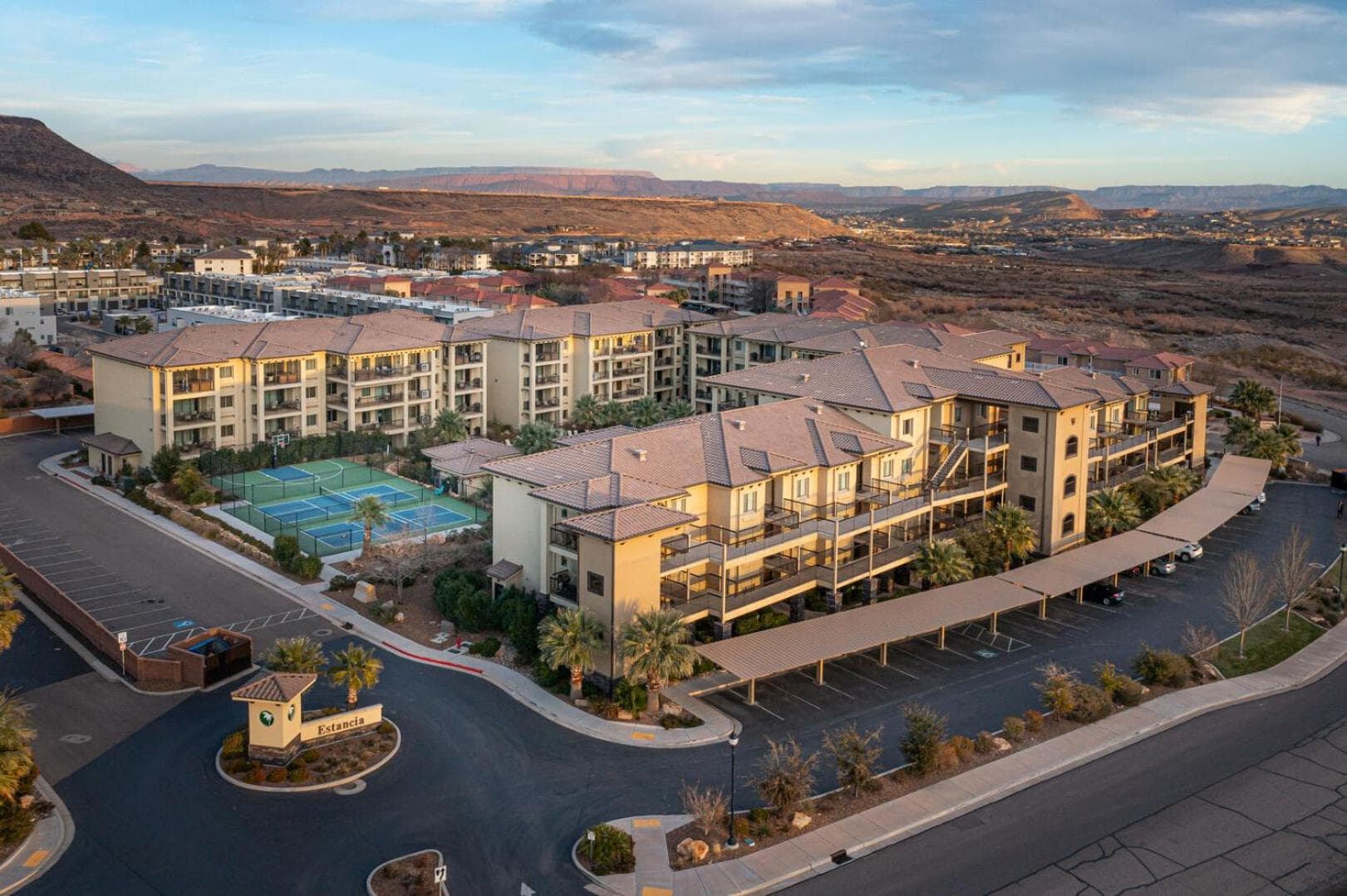 W304-Mojave Skies Poolside 4 Bed Estancia Resort featured exterior or lobby in St. George, UT — similar hotel