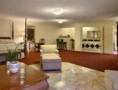 Merced Inn & Suites gallery photo in Merced, CA — image 9