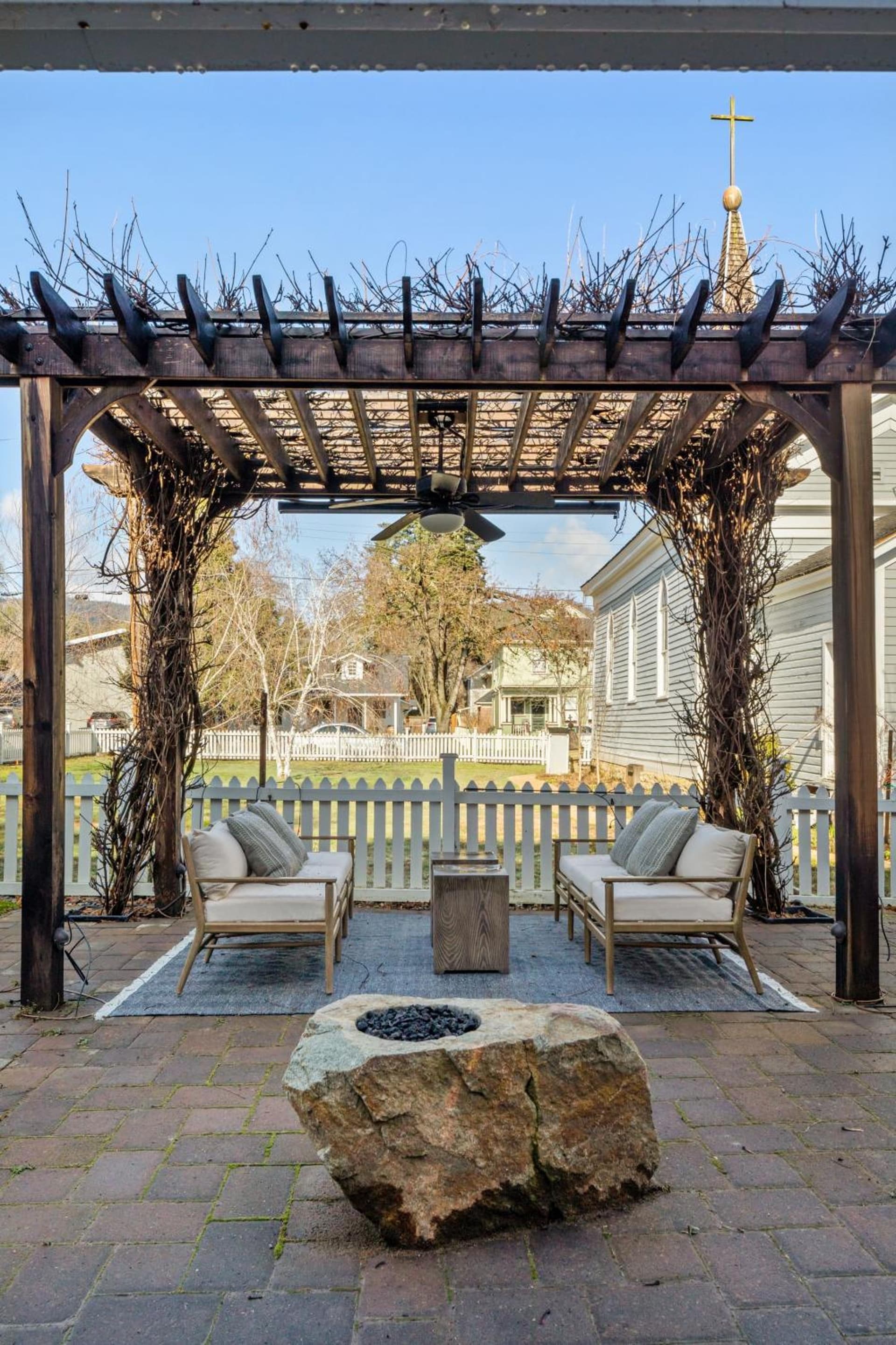 Magnolia Hotel gallery photo in Jacksonville, OR — image 30