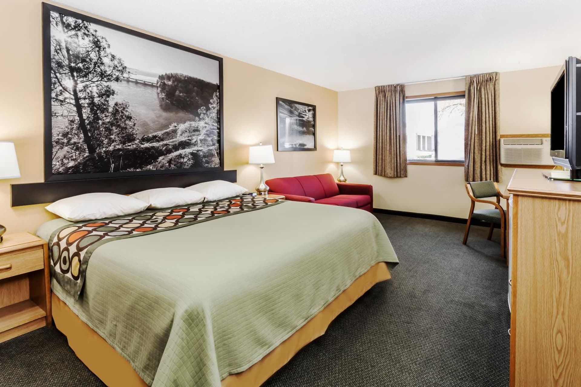Super 8 by Wyndham Ottawa Starved Rock interior in Ottawa, IL — gallery photo 2