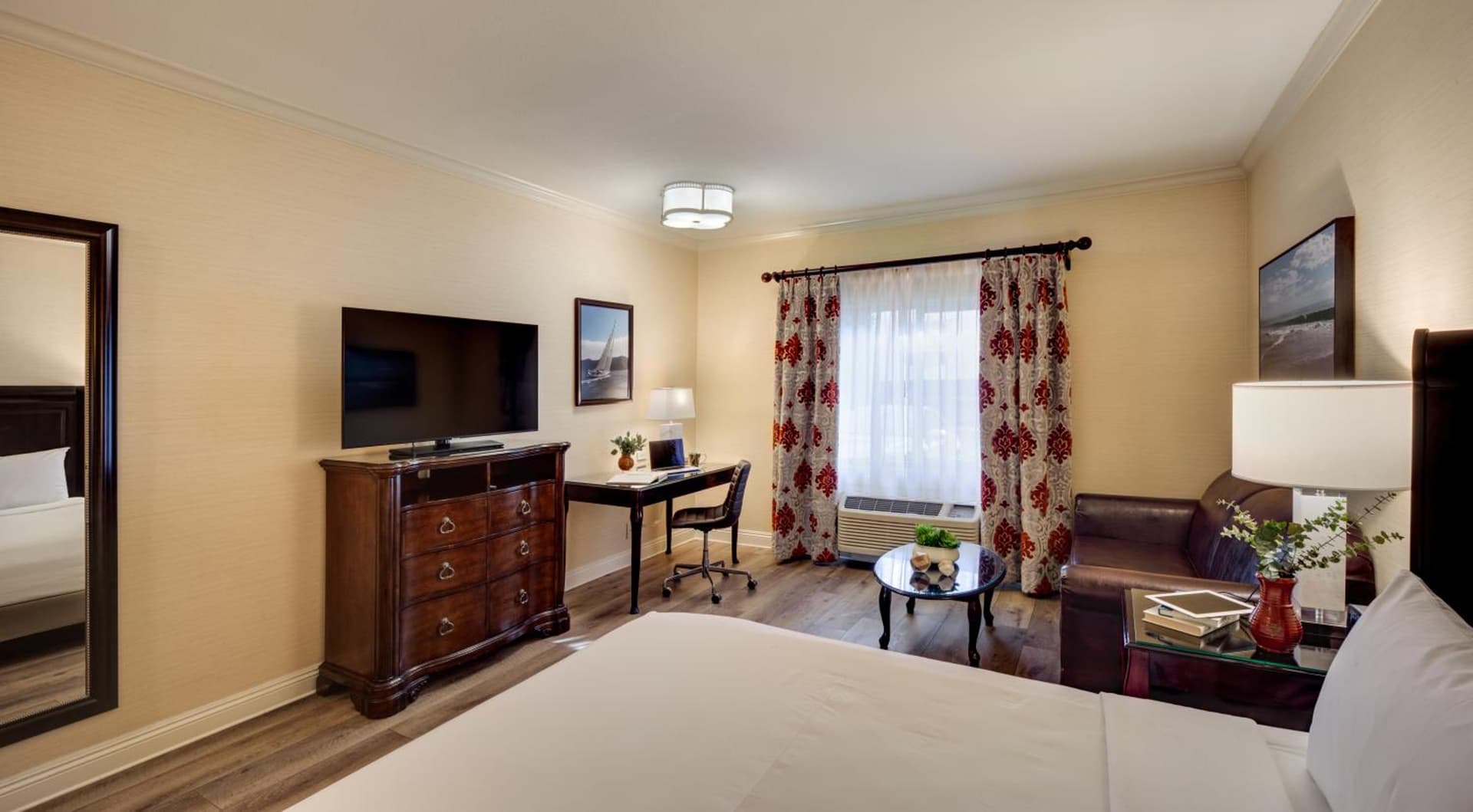 Ayres Hotel Costa Mesa Newport Beach gallery photo in Costa Mesa, CA — image 61