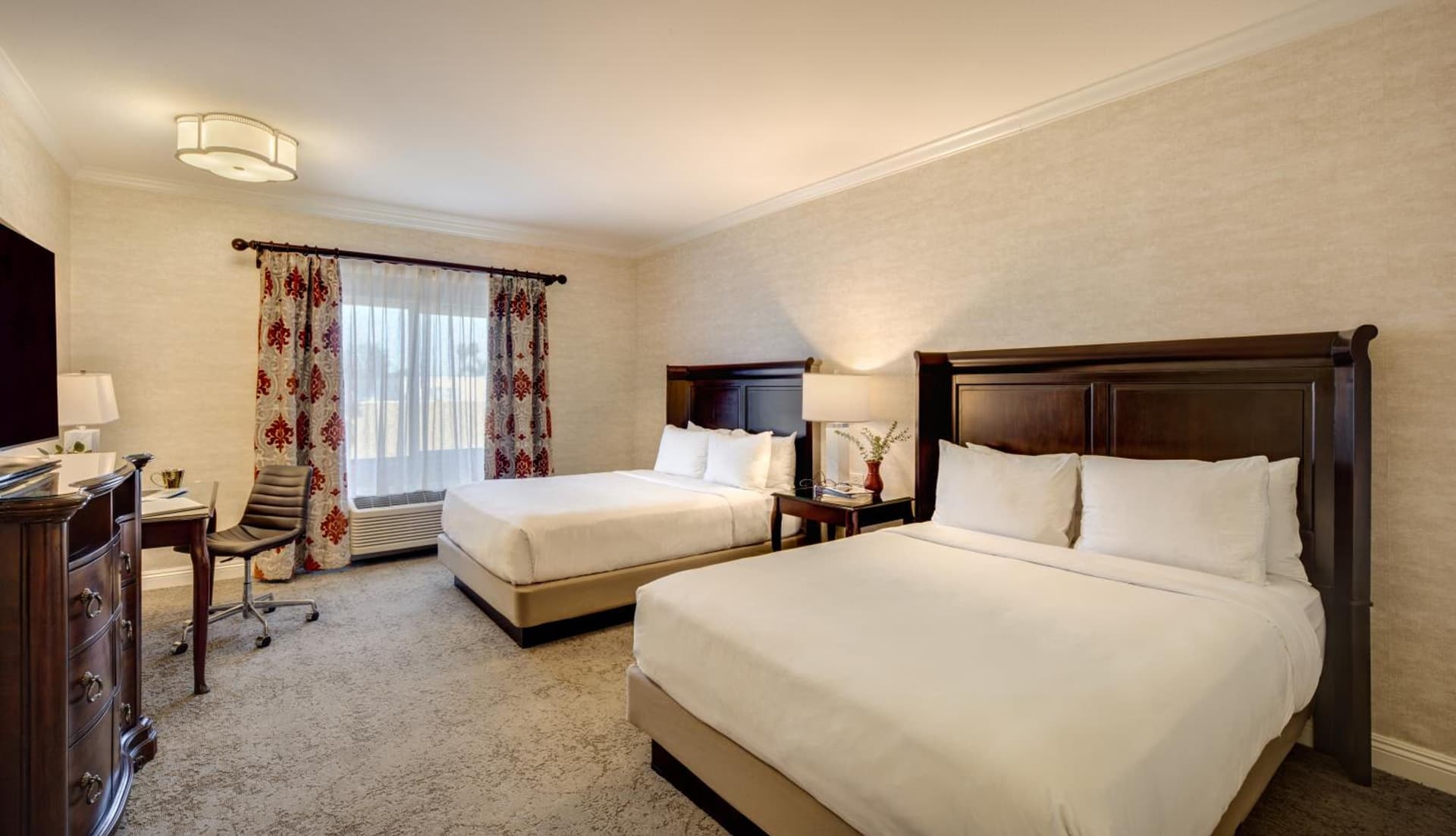 Ayres Hotel Costa Mesa Newport Beach gallery photo in Costa Mesa, CA — image 17