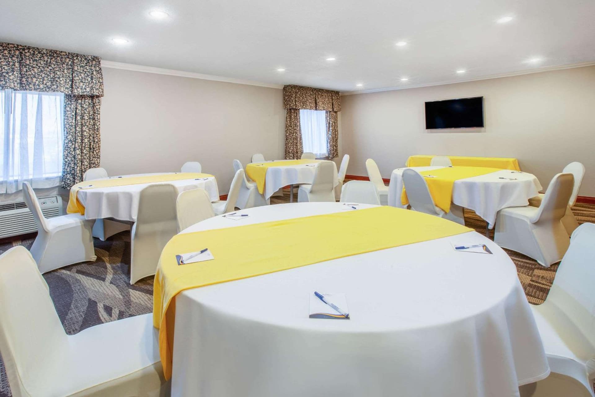 Baymont by Wyndham Grand Rapids Airport gallery photo in Grand Rapids, MI — image 8
