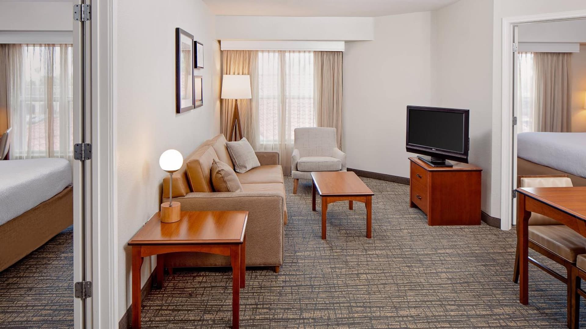 Residence Inn by Marriott Tucson Williams Centre interior in Tucson, AZ — gallery photo 2