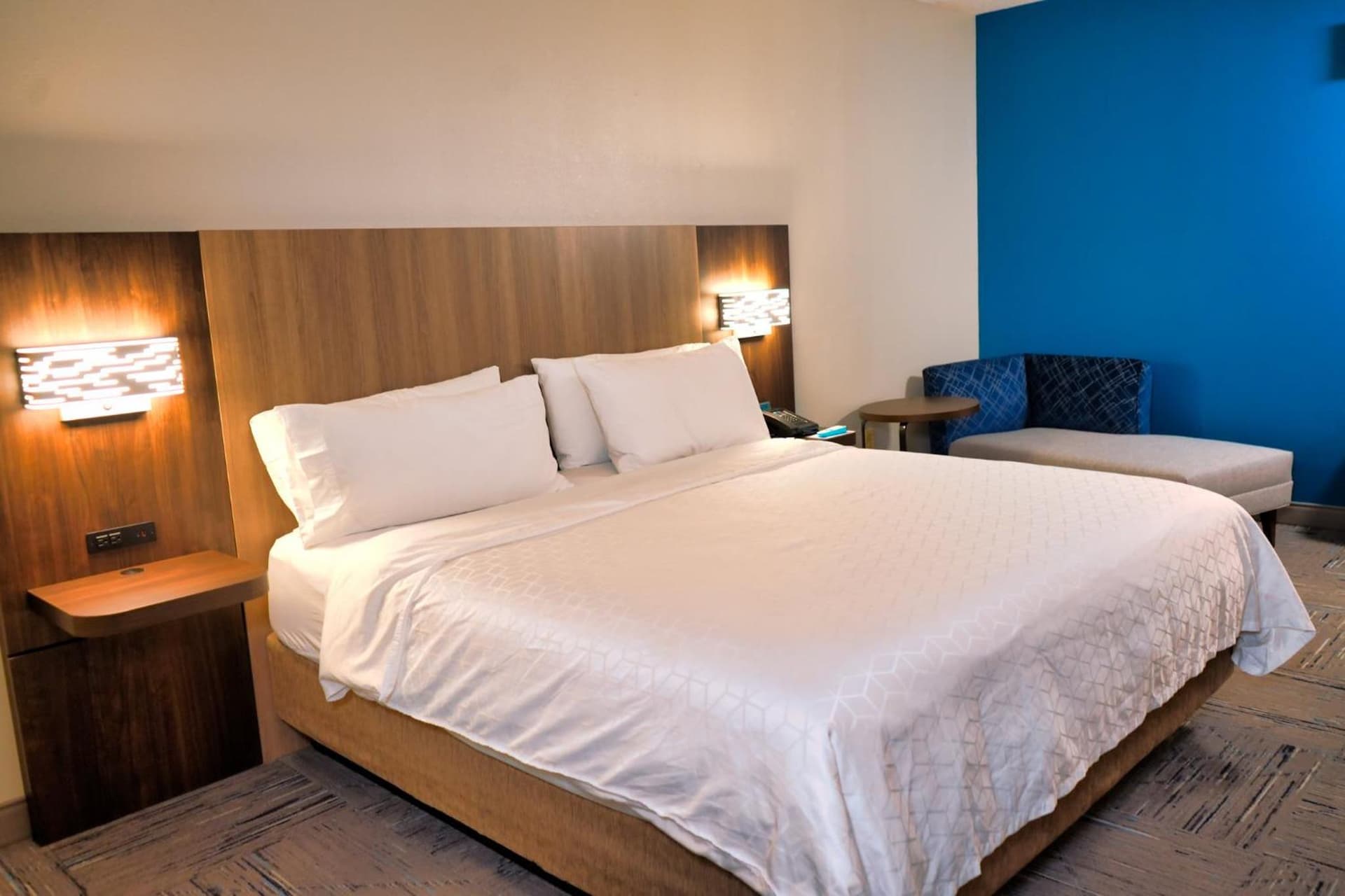 Holiday Inn Express Hotel & Suites Tampa-Oldsmar by IHG gallery photo in Oldsmar, FL — image 57