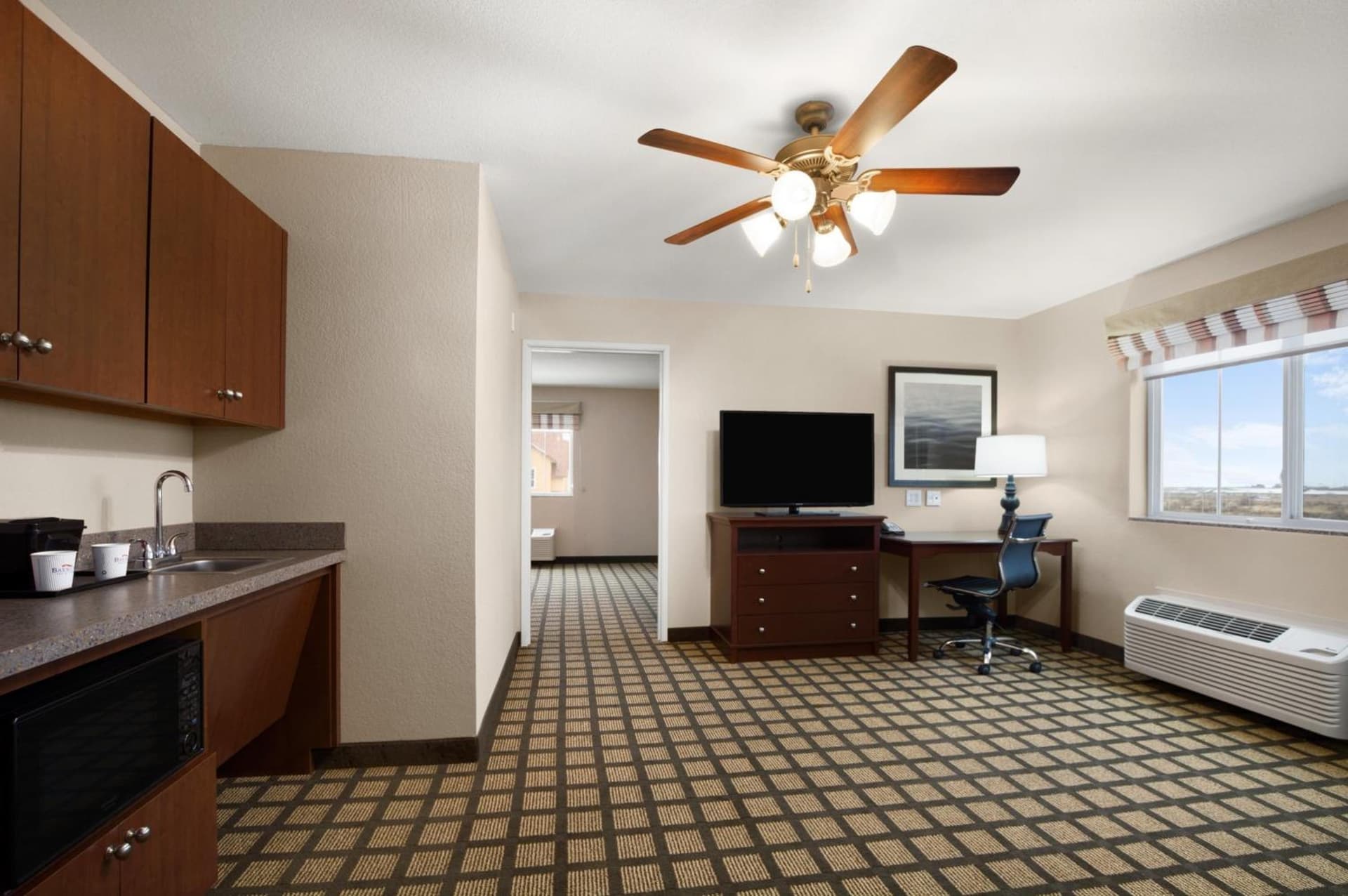 Baymont Inn & Suites by Wyndham Odessa gallery photo in Odessa, TX — image 5