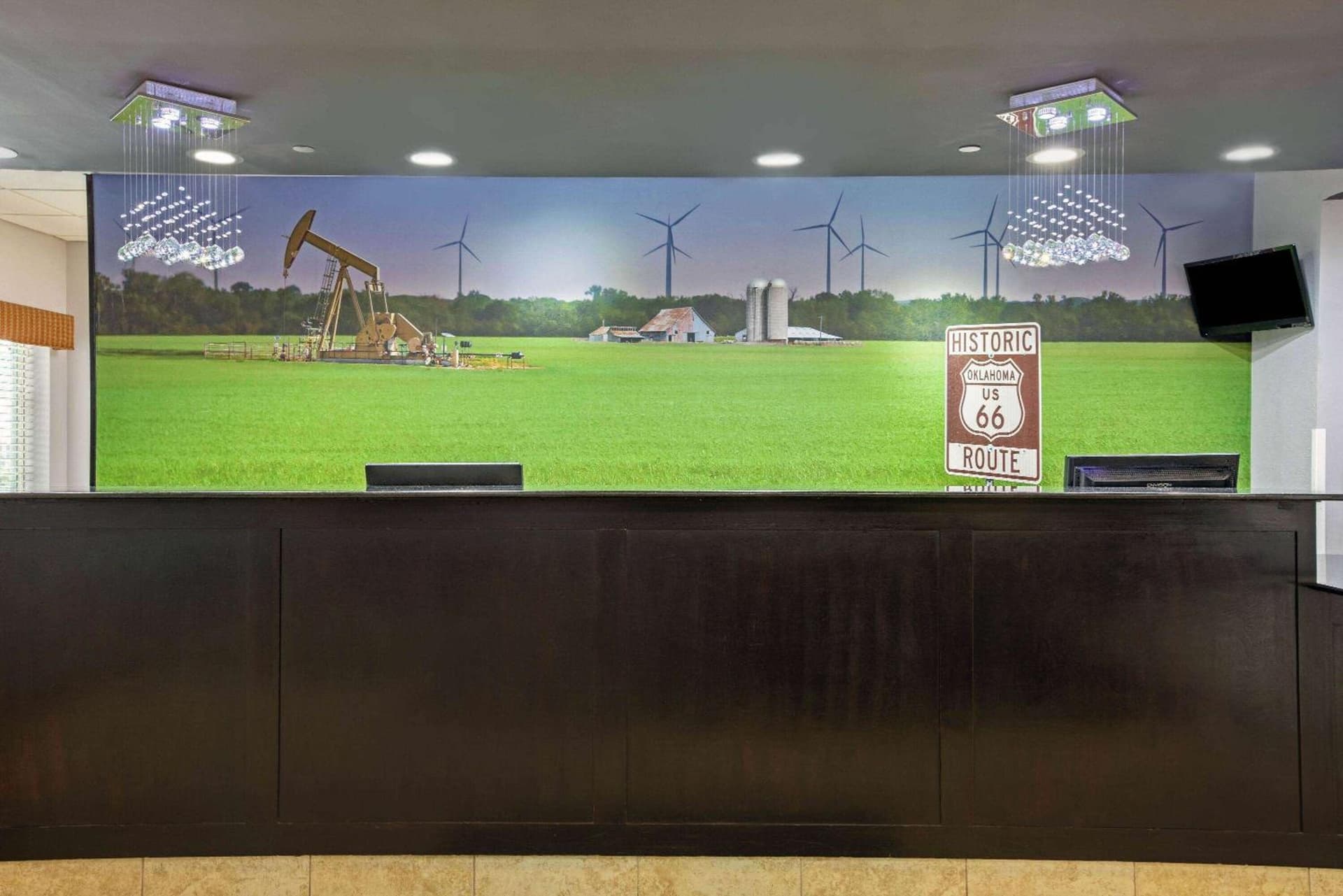La Quinta by Wyndham Tulsa Airport / Expo Square gallery photo in Tulsa, OK — image 7