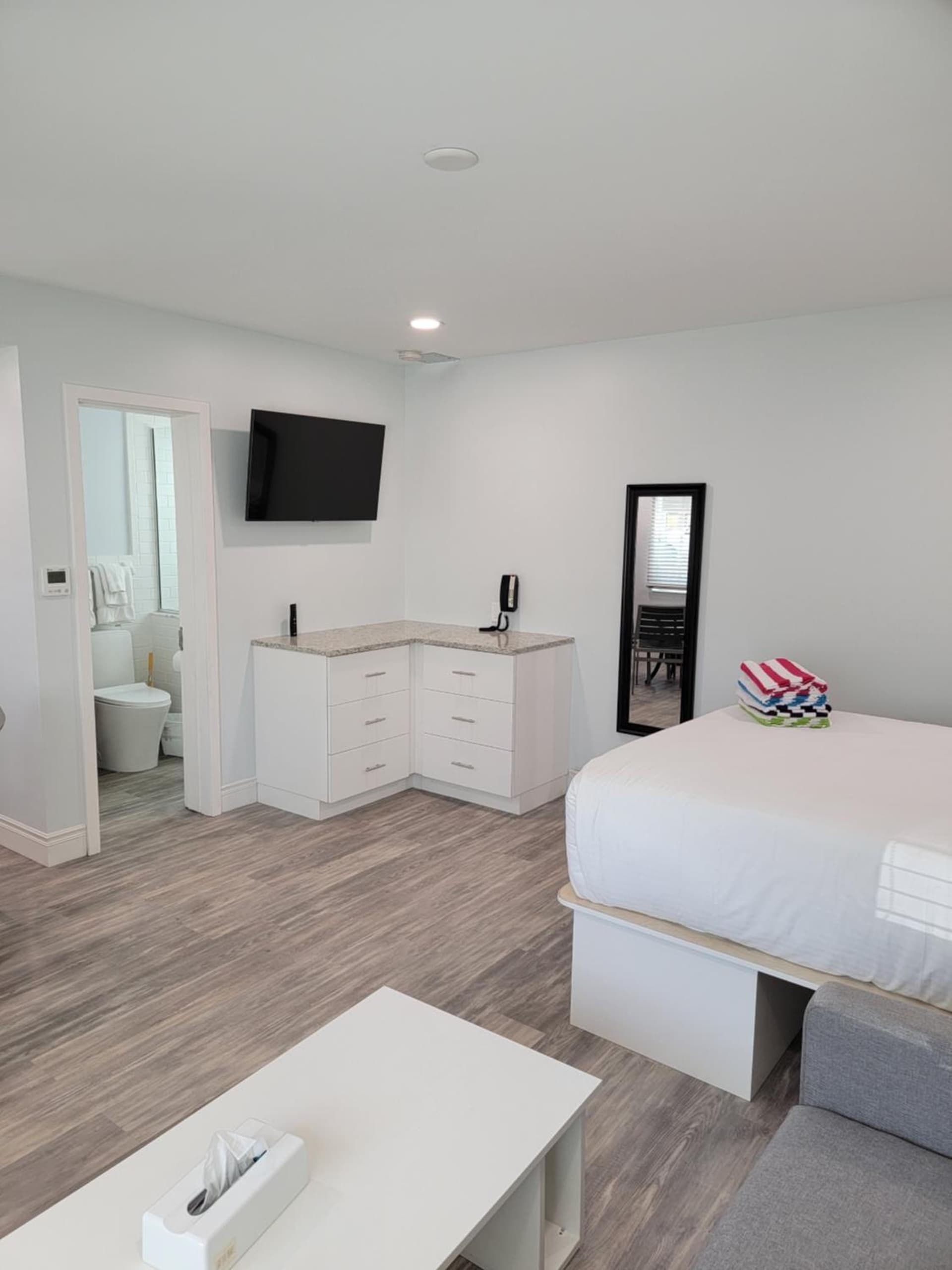 Silver Surf Gulf Beach Resort gallery photo in Bradenton Beach, FL — image 4