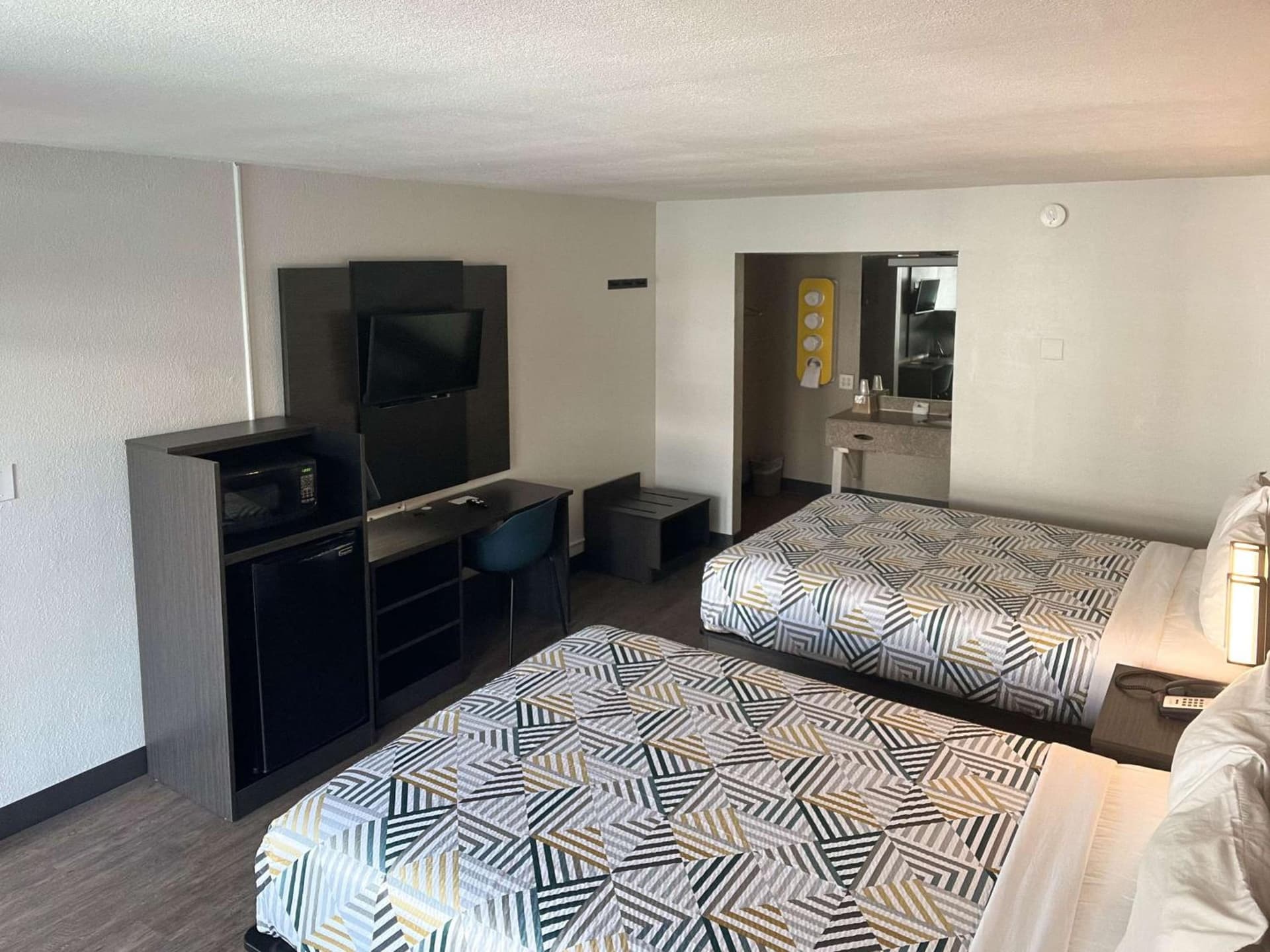Motel 6 Glendale Phoenix gallery photo in Glendale, AZ — image 17
