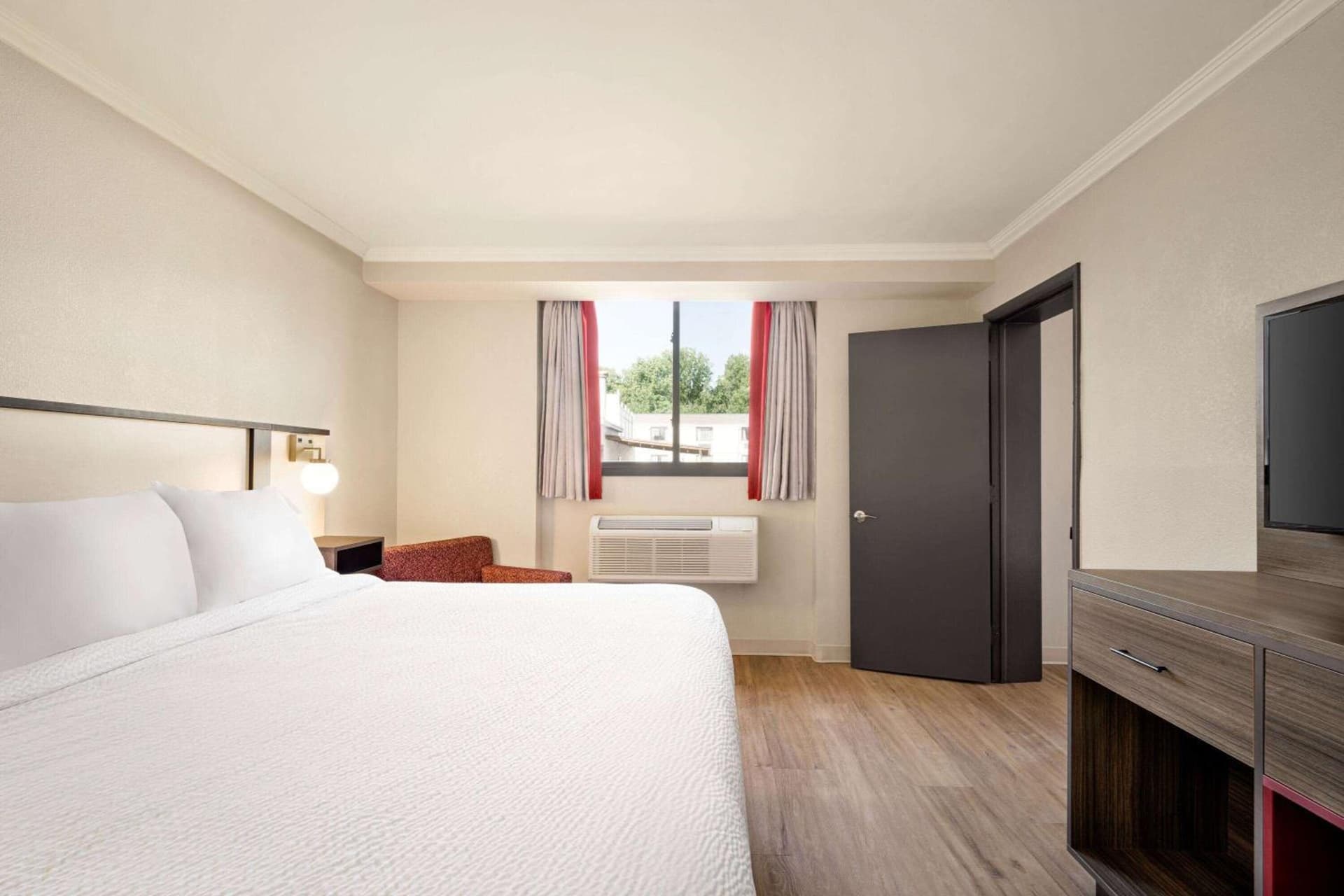 Ramada by Wyndham Allentown Bethlehem gallery photo in Allentown, PA — image 34