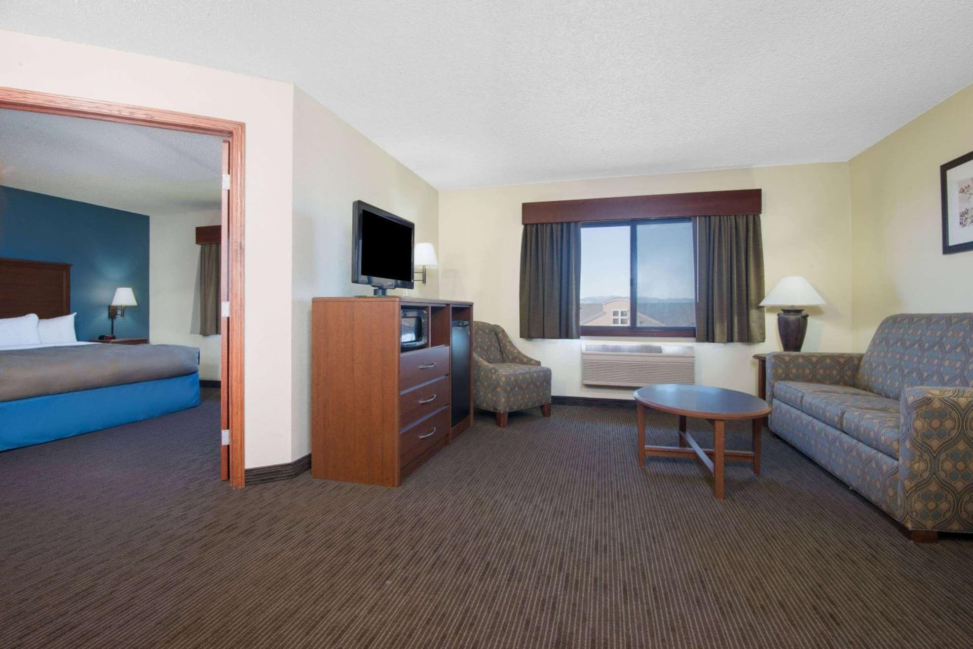 AmericInn by Wyndham Windsor Ft. Collins gallery photo in Fort Collins, CO — image 42