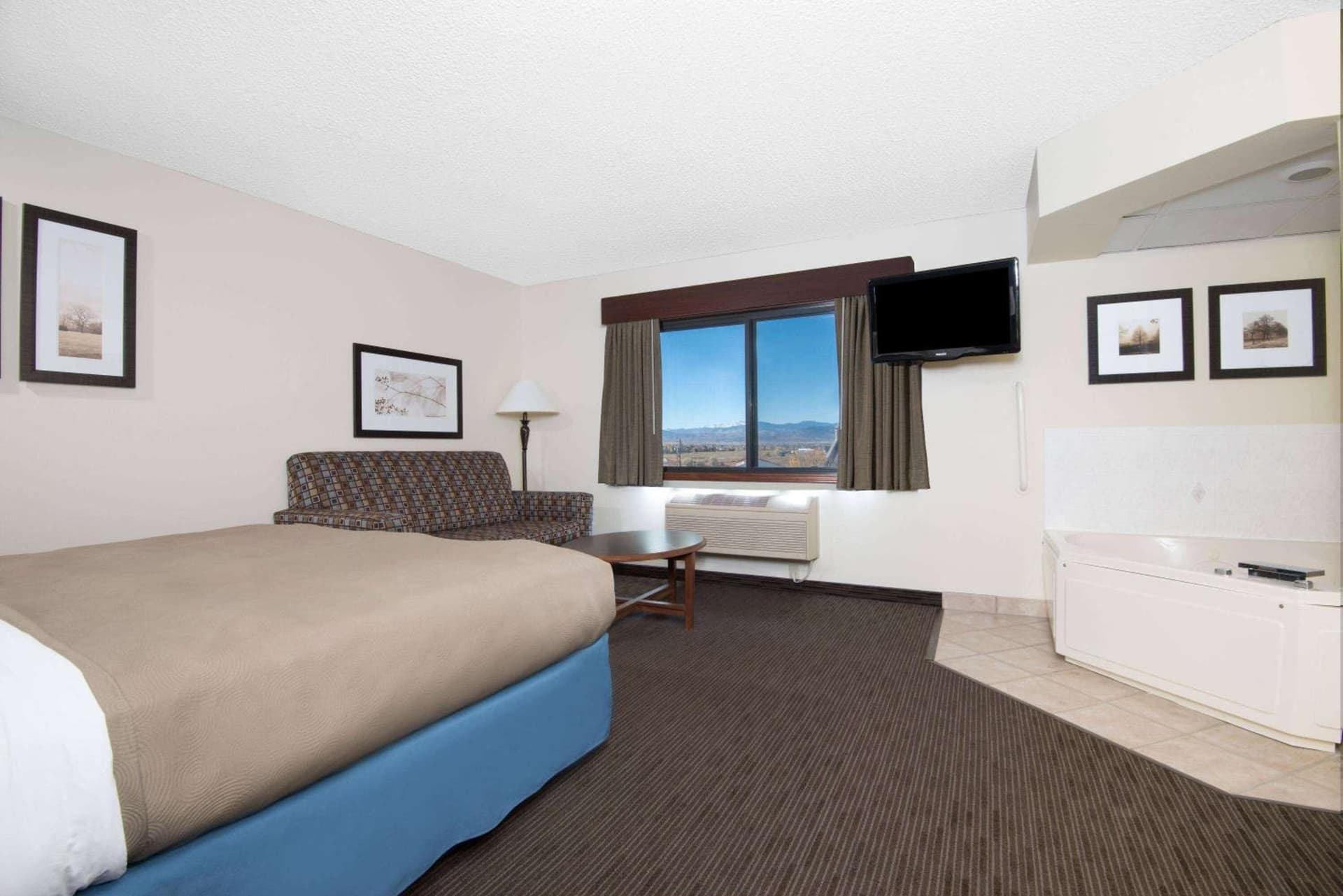 AmericInn by Wyndham Windsor Ft. Collins gallery photo in Fort Collins, CO — image 80