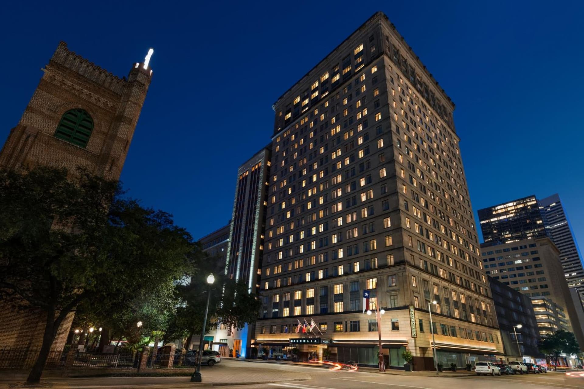 Magnolia Hotel Houston, a Tribute Portfolio Hotel property views in Houston, TX — gallery photo 3