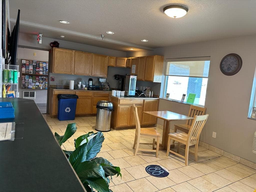 Greeley Valley Lodge property views in Greeley, CO — gallery photo 3