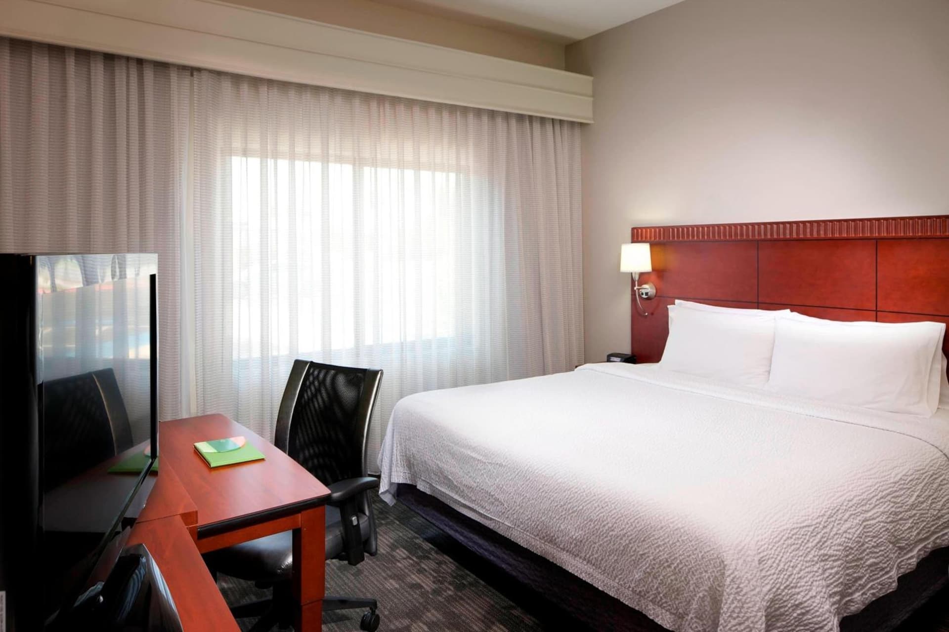 Courtyard by Marriott Brownsville gallery photo in Brownsville, TX — image 5