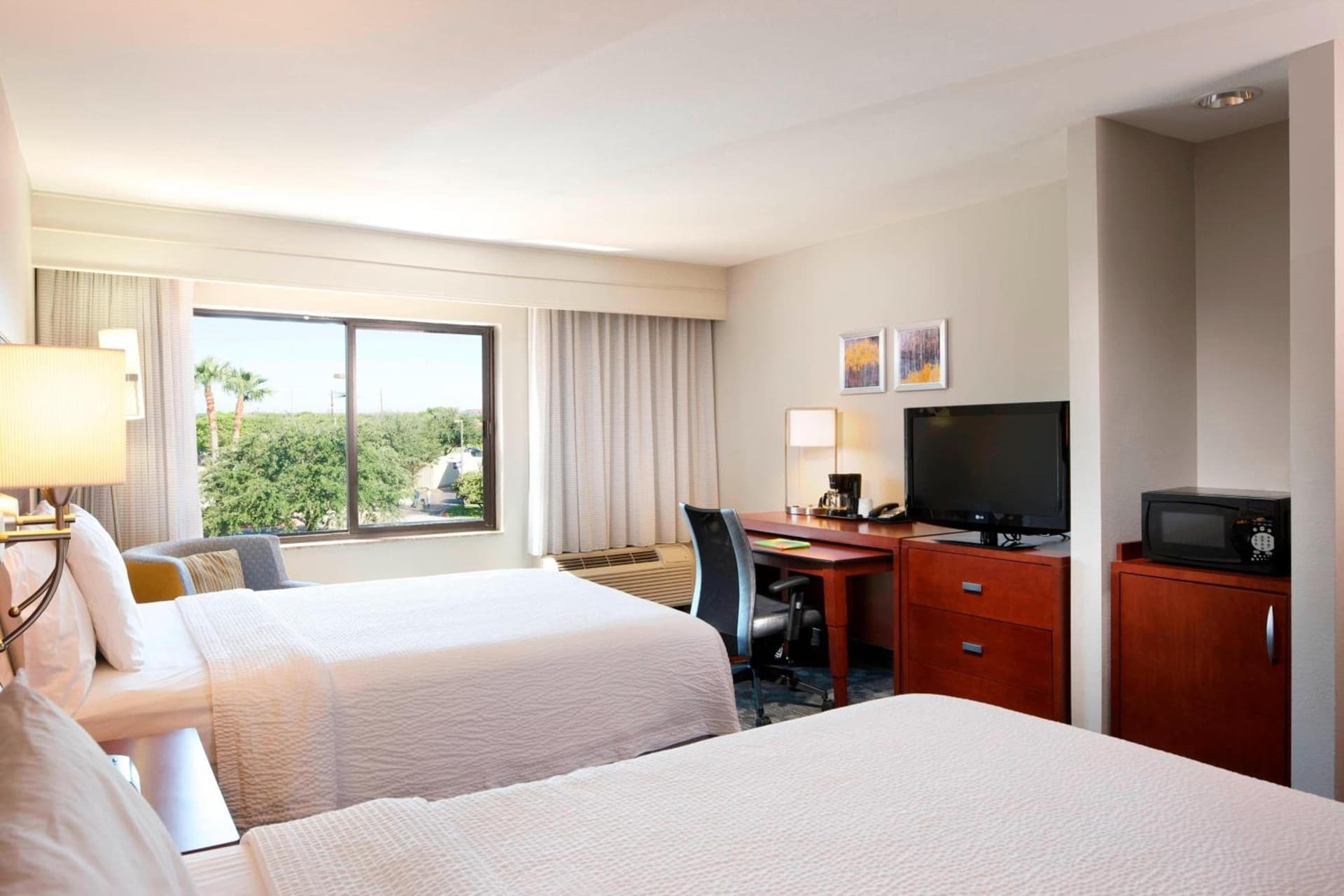 Courtyard by Marriott Brownsville gallery photo in Brownsville, TX — image 19
