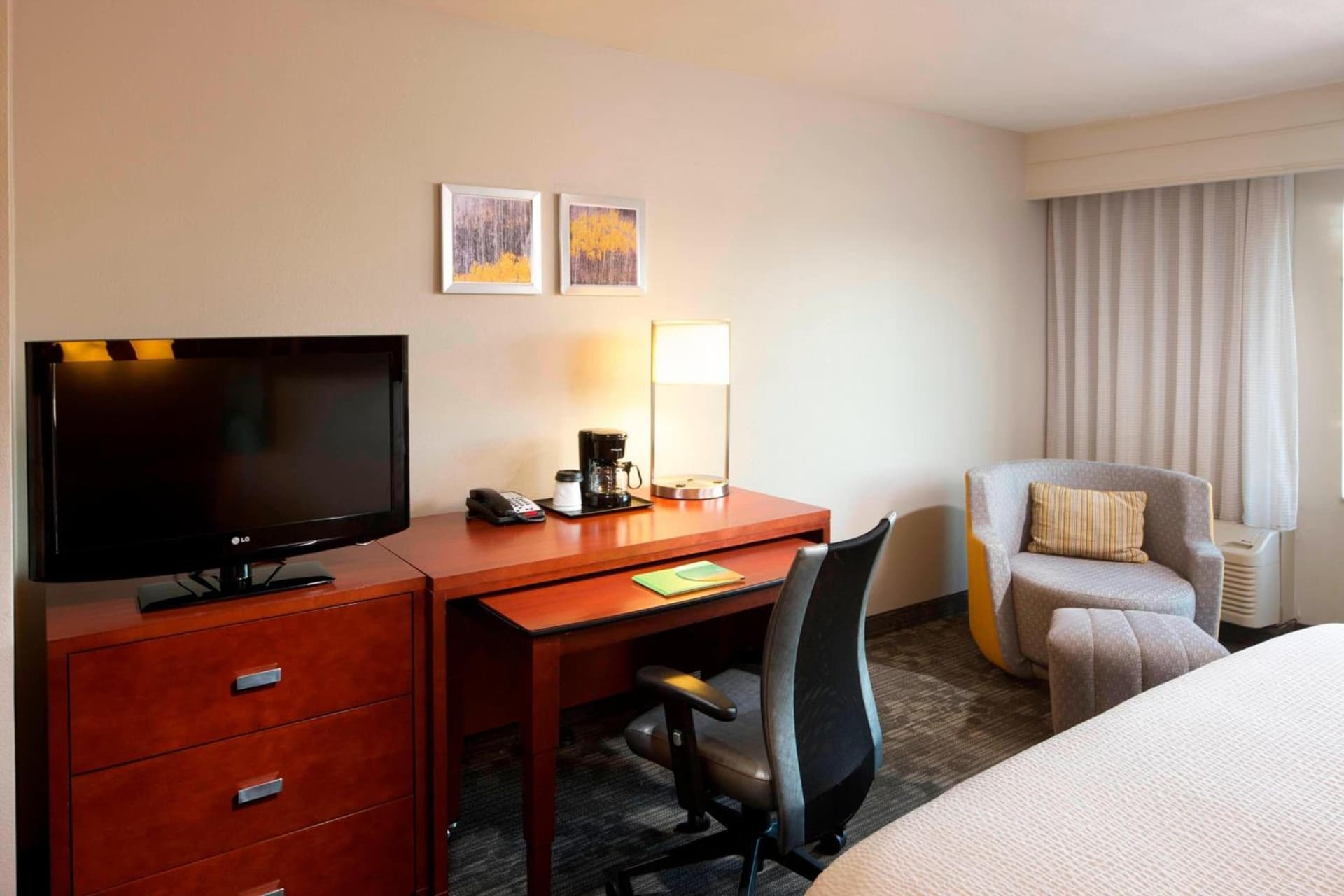 Courtyard by Marriott Brownsville gallery photo in Brownsville, TX — image 13