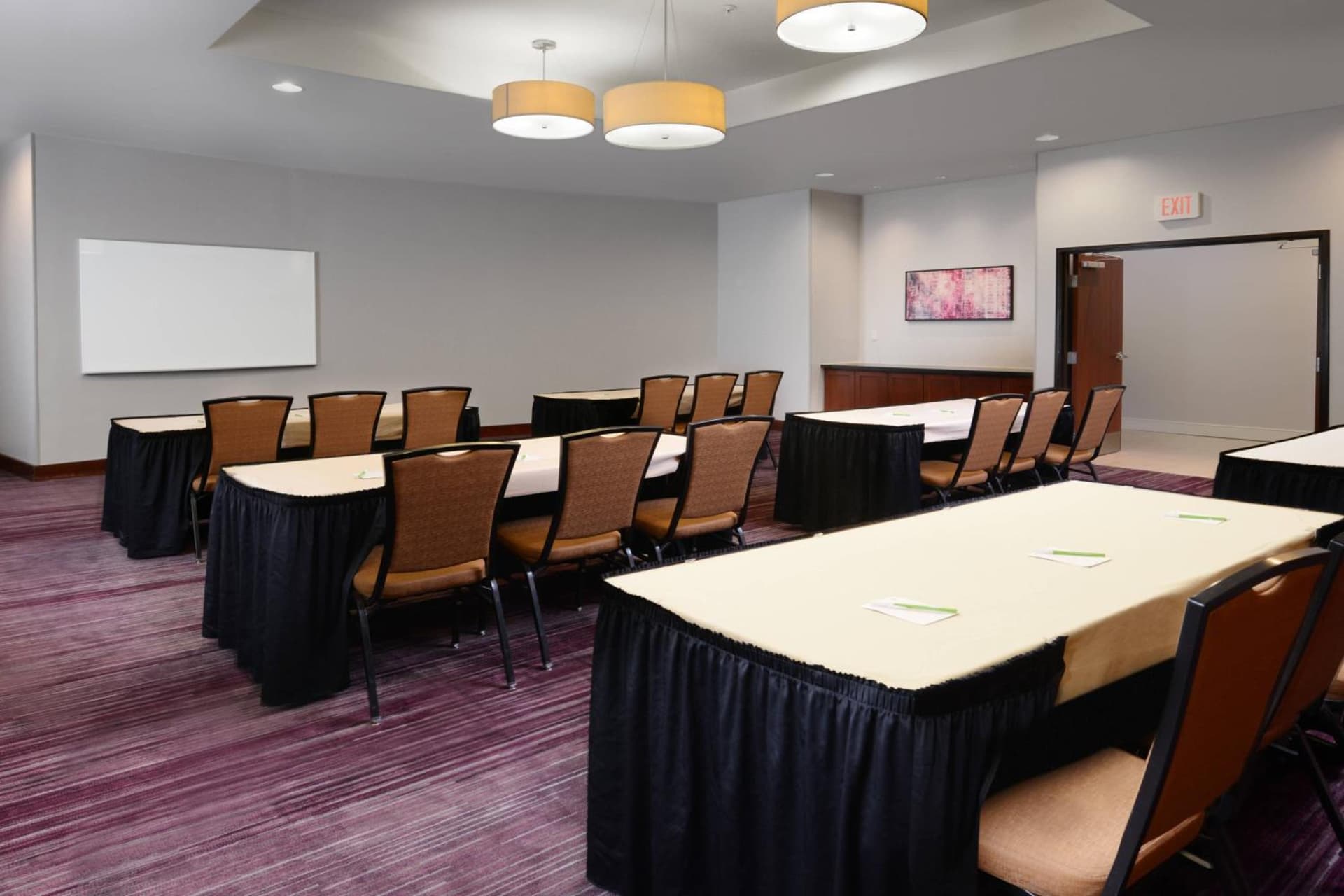 Courtyard Marriott Houston Pearland property views in Pearland, TX — gallery photo 3